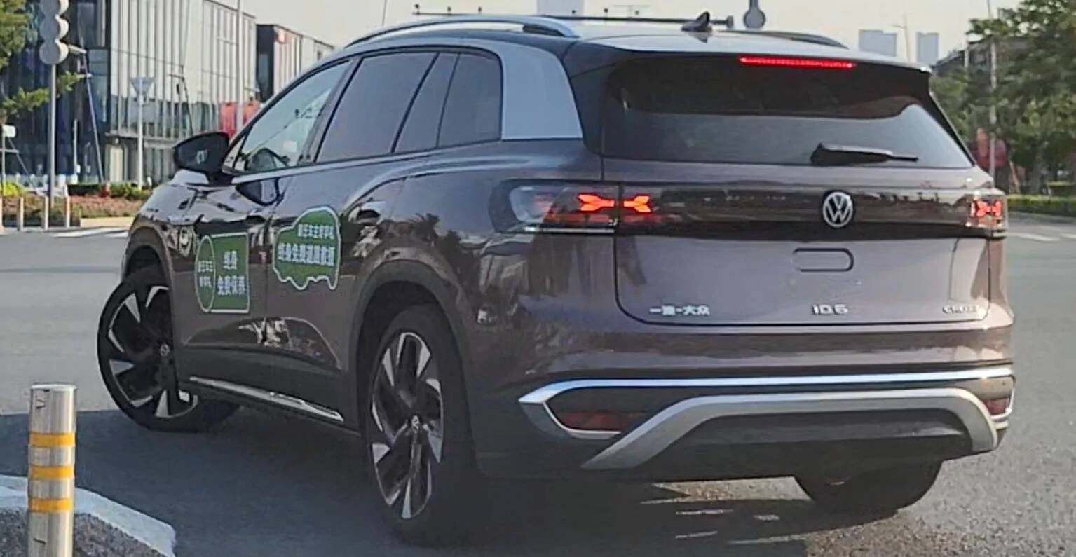 Porsche Cayenne EV Scared to ask... anyone tempted by Model S Plaid? 1627092863942