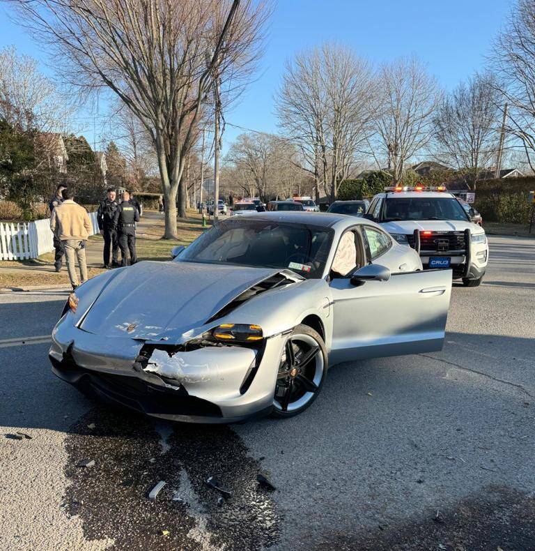 Porsche Cayenne EV "Charged with DWI after crashing Porsche in Hamptons on Christmas: ‘Sorry, my car just drives really fast’" - article 1736094044617-zx