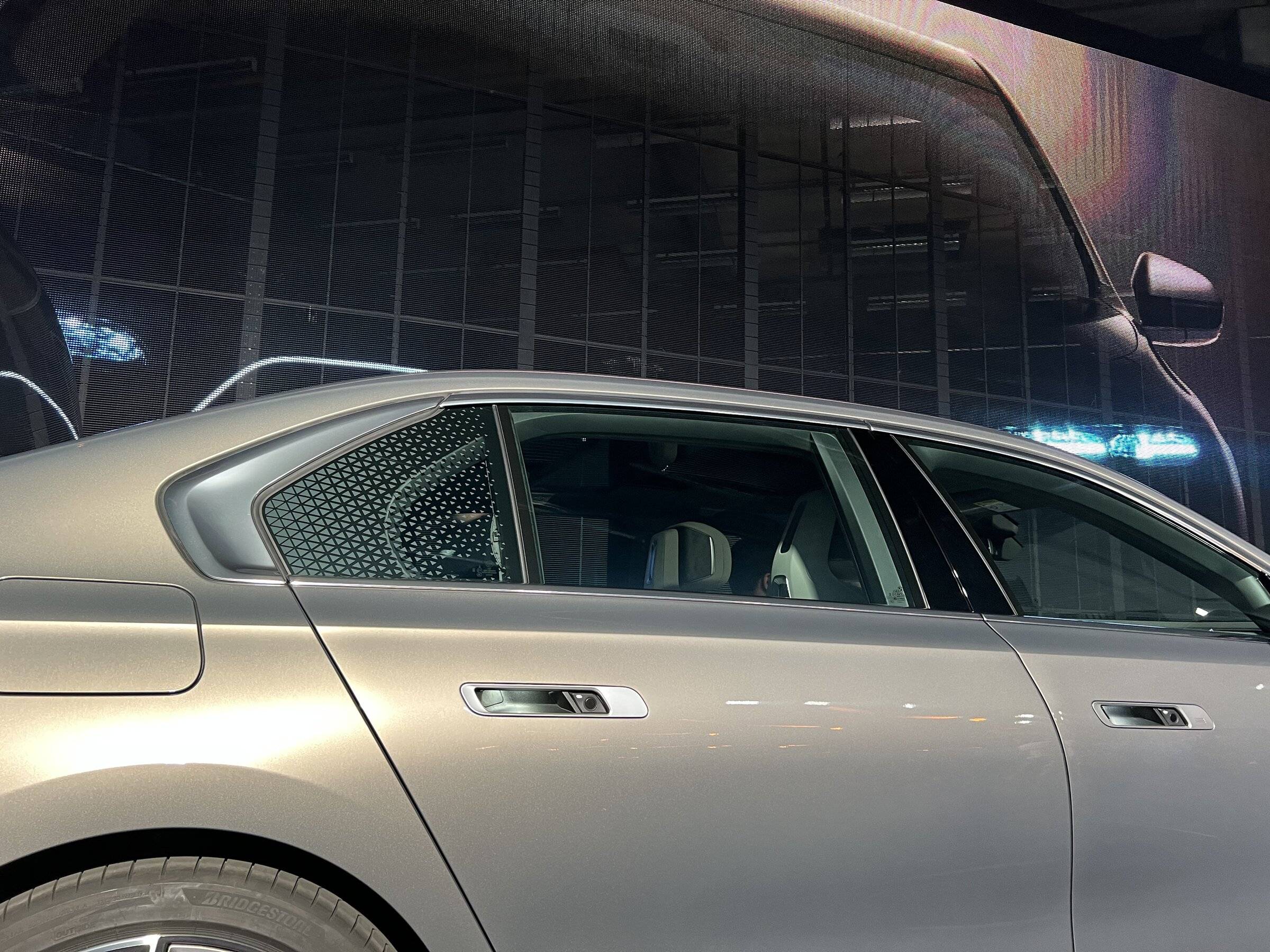 Porsche Cayenne EV The New 7 Series BMW 18EA50EF-F0A2-4D90-AD5F-230B8B3F3CB9
