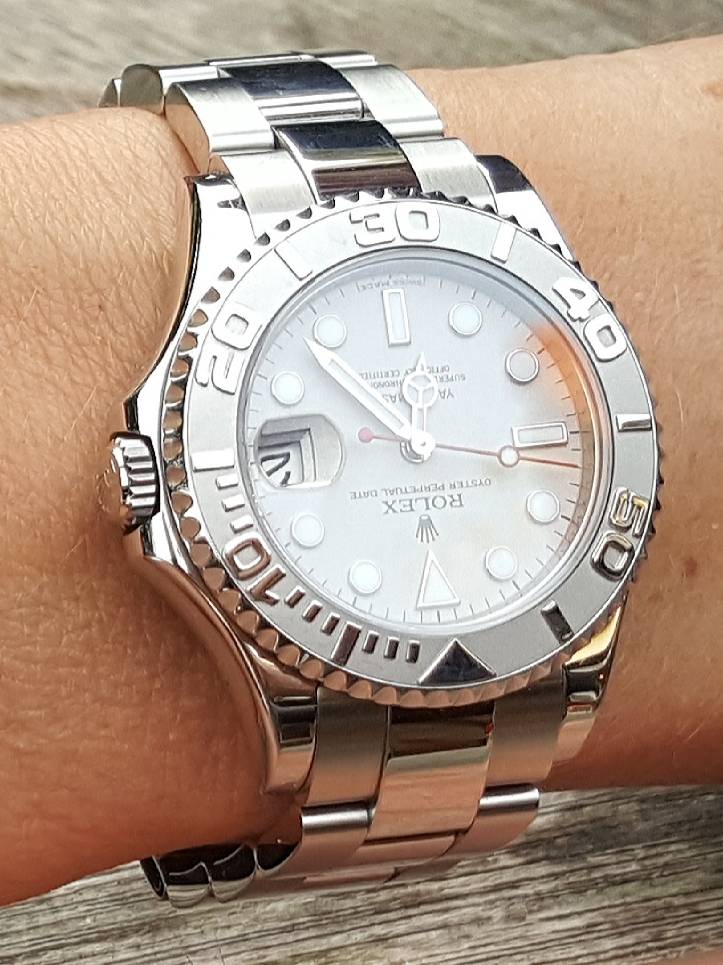 Porsche Cayenne EV Watch collectors - let's talk watches here! 20190518_141925