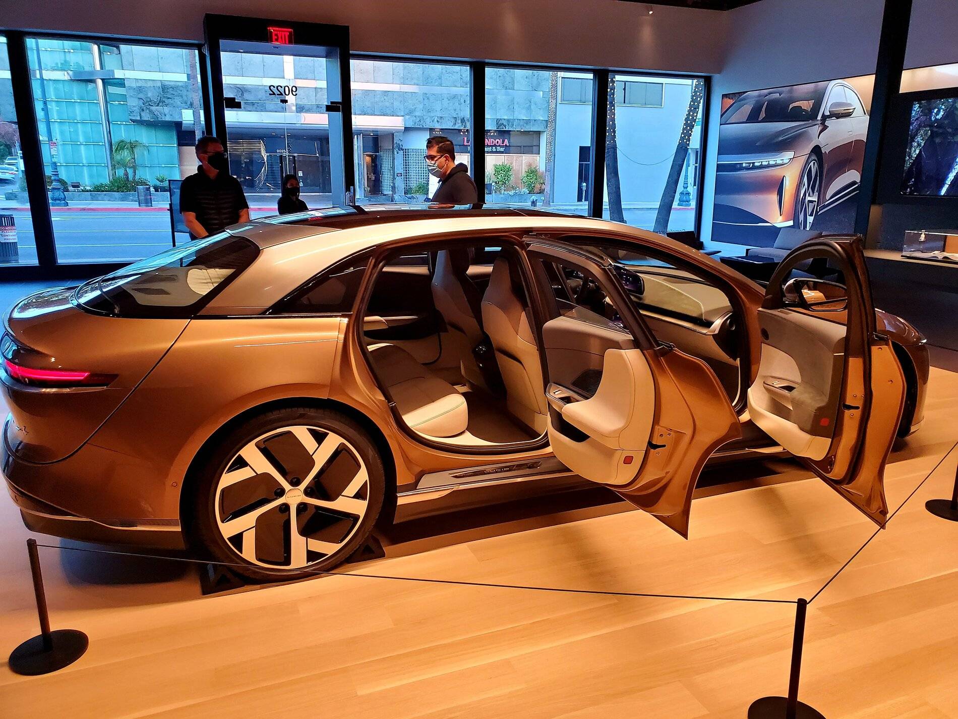 Porsche Cayenne EV Lucid Air - Motor Trend Review 20201203_162937