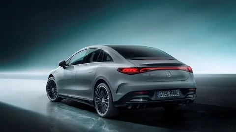 Porsche Cayenne EV Will you test drive the Mercedes EQS? 2021-06-17-image-d638177-1630793457
