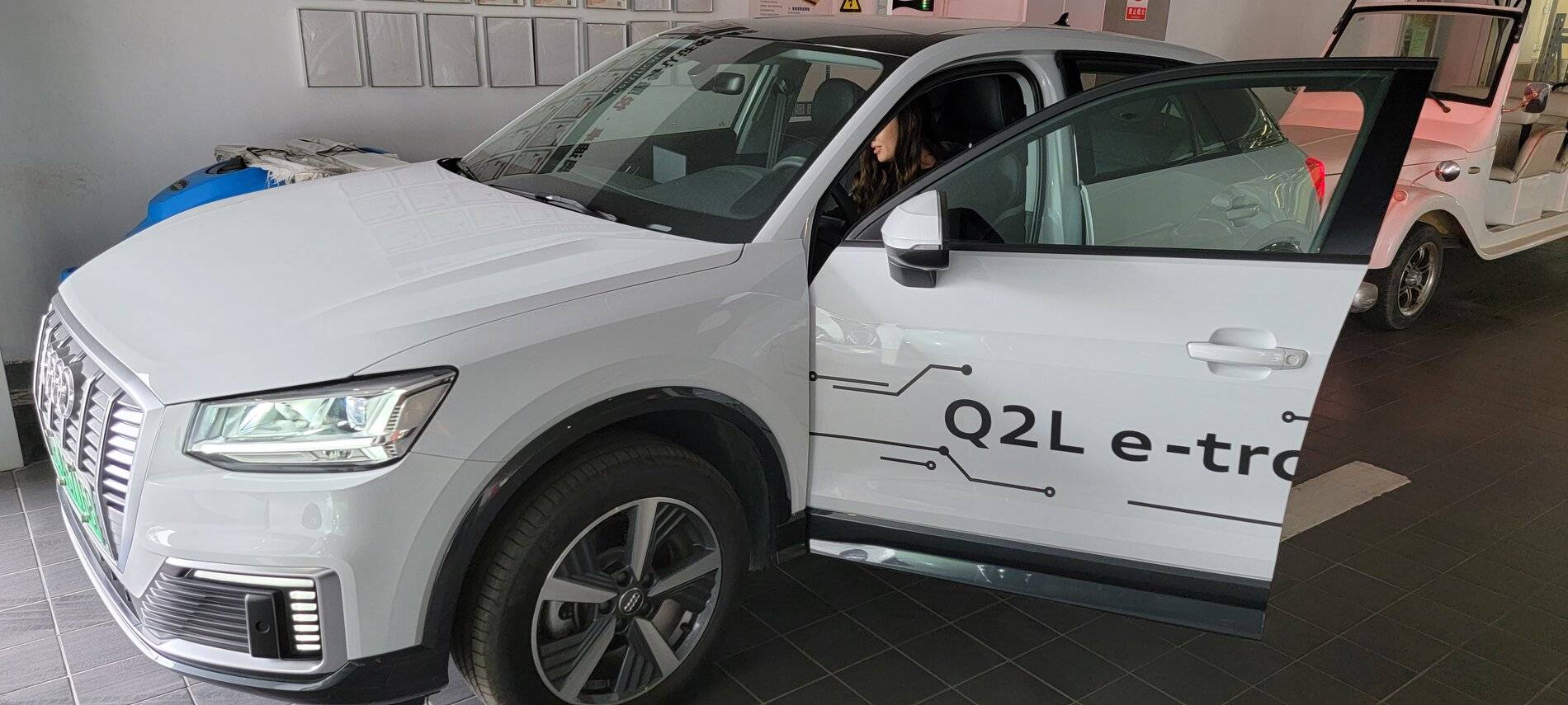 Porsche Cayenne EV Edmund’s - Model S vs. Taycan Comparison Review 20210322_121247