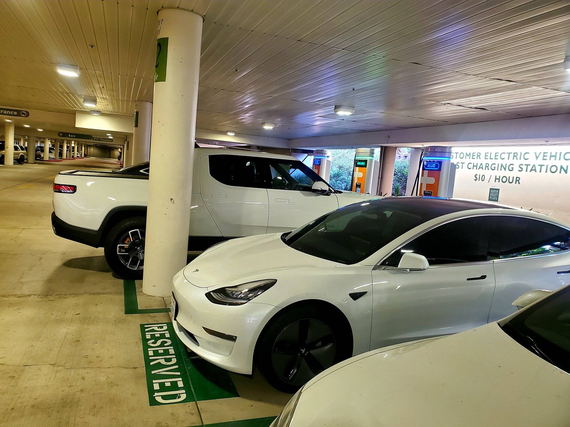 Porsche Cayenne EV Rivian R1T early review 20211114_105640