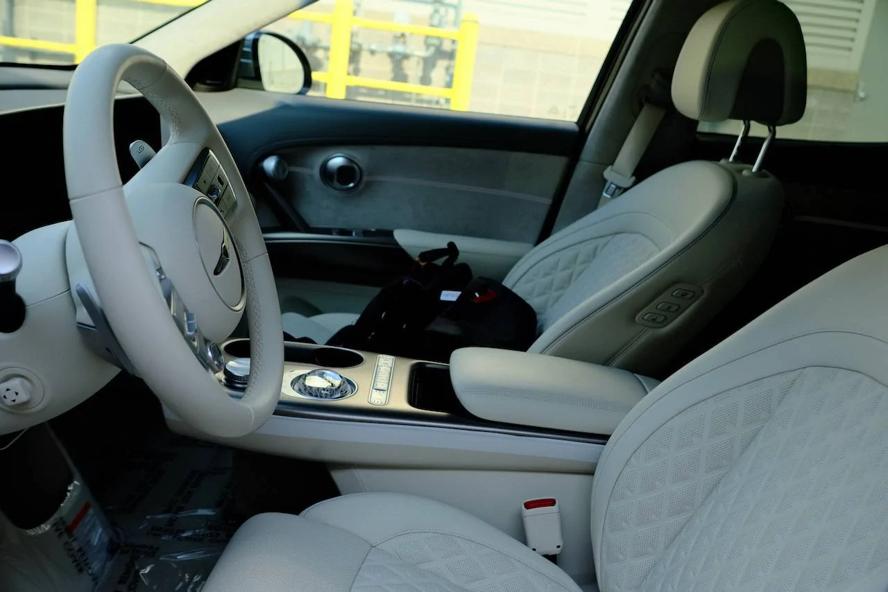 Porsche Cayenne EV GENESIS GV60 -- I have one on order, should I keep it or cancel? 2022 07_ - 1 (5)