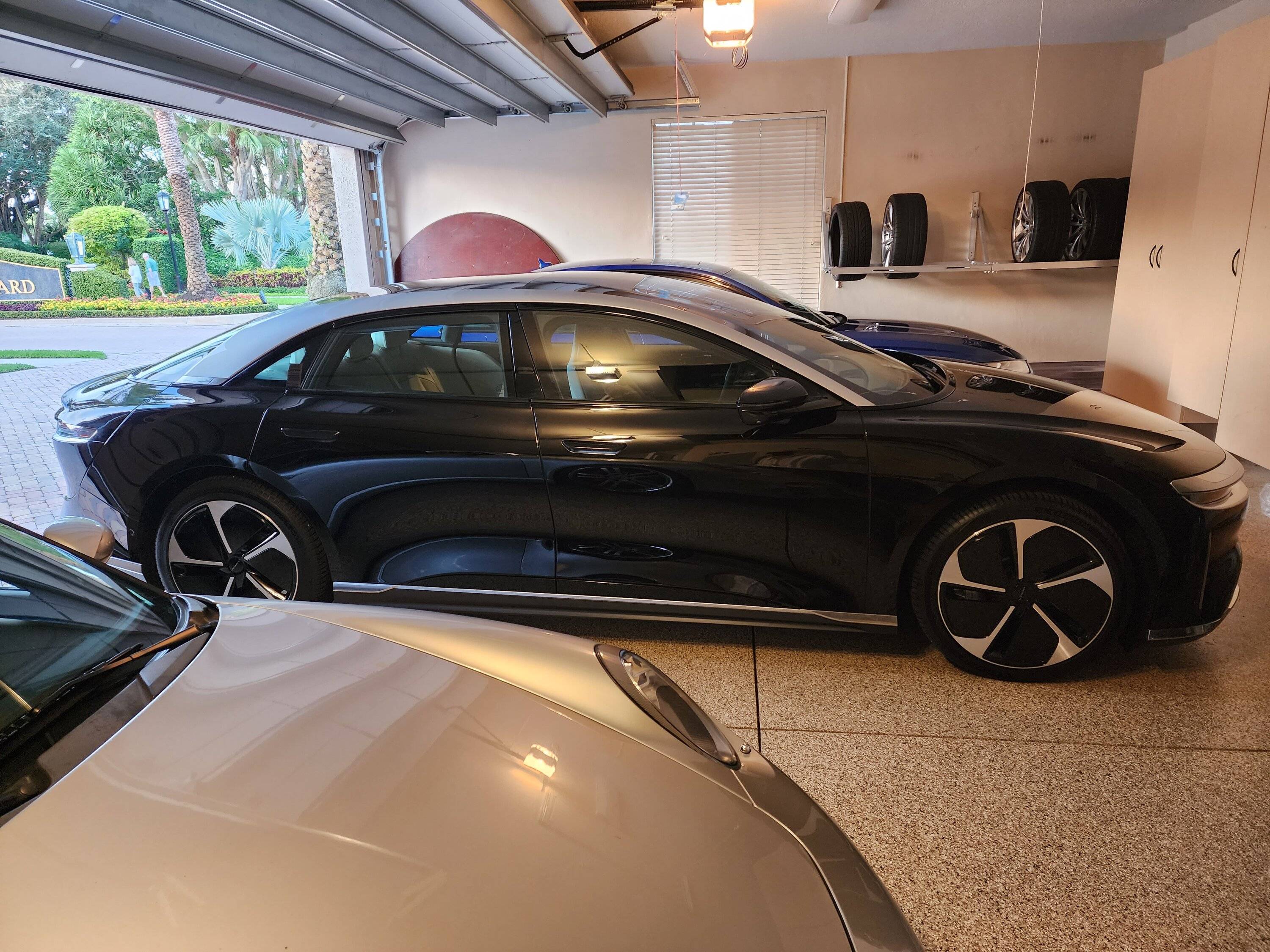 Porsche Cayenne EV Spent some time w/ Lucid Air this morning… impressions 20221218_171959