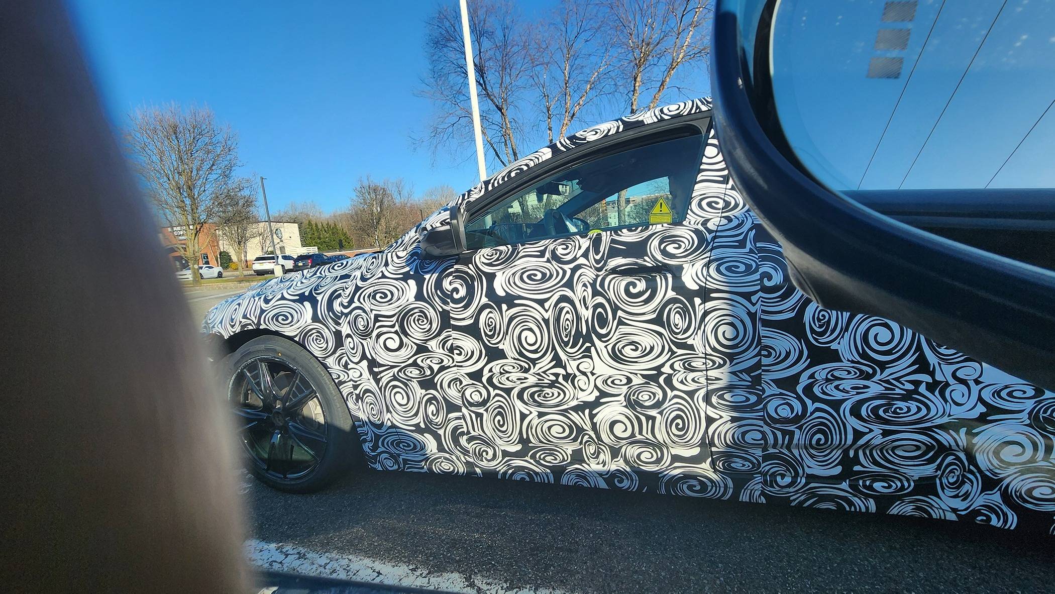 Porsche Cayenne EV Spy car picture ...... 20240312_165058