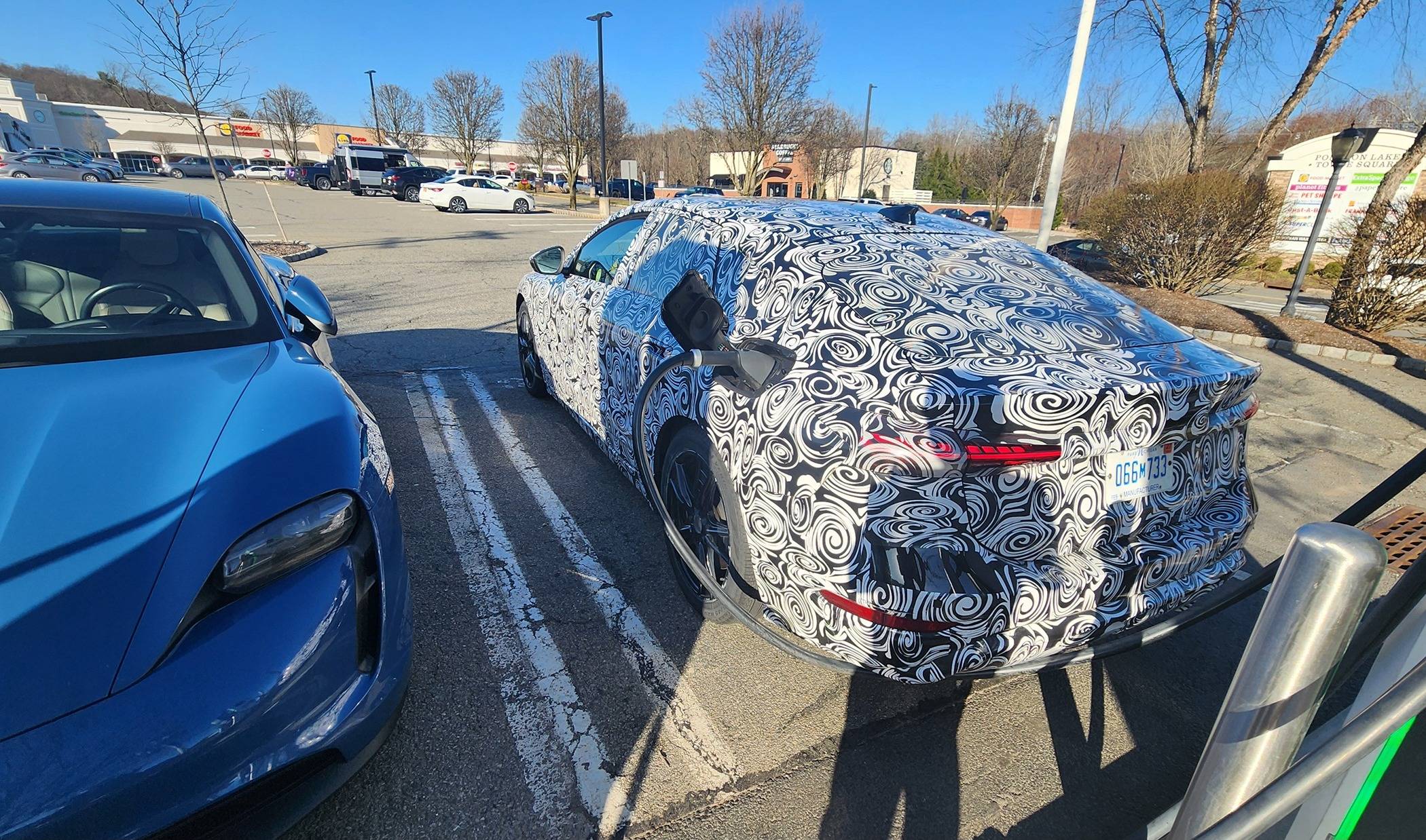 Porsche Cayenne EV Spy car picture ...... 20240312_165506
