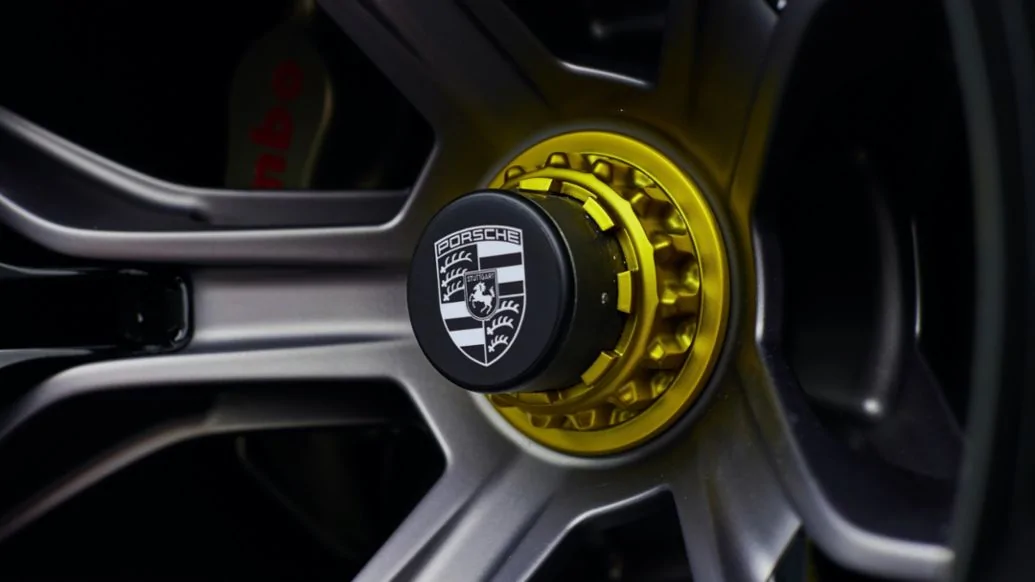 Porsche Cayenne EV Porsche Announces Mission R EV Sports Car Concept 300821-Porsche0508LDN