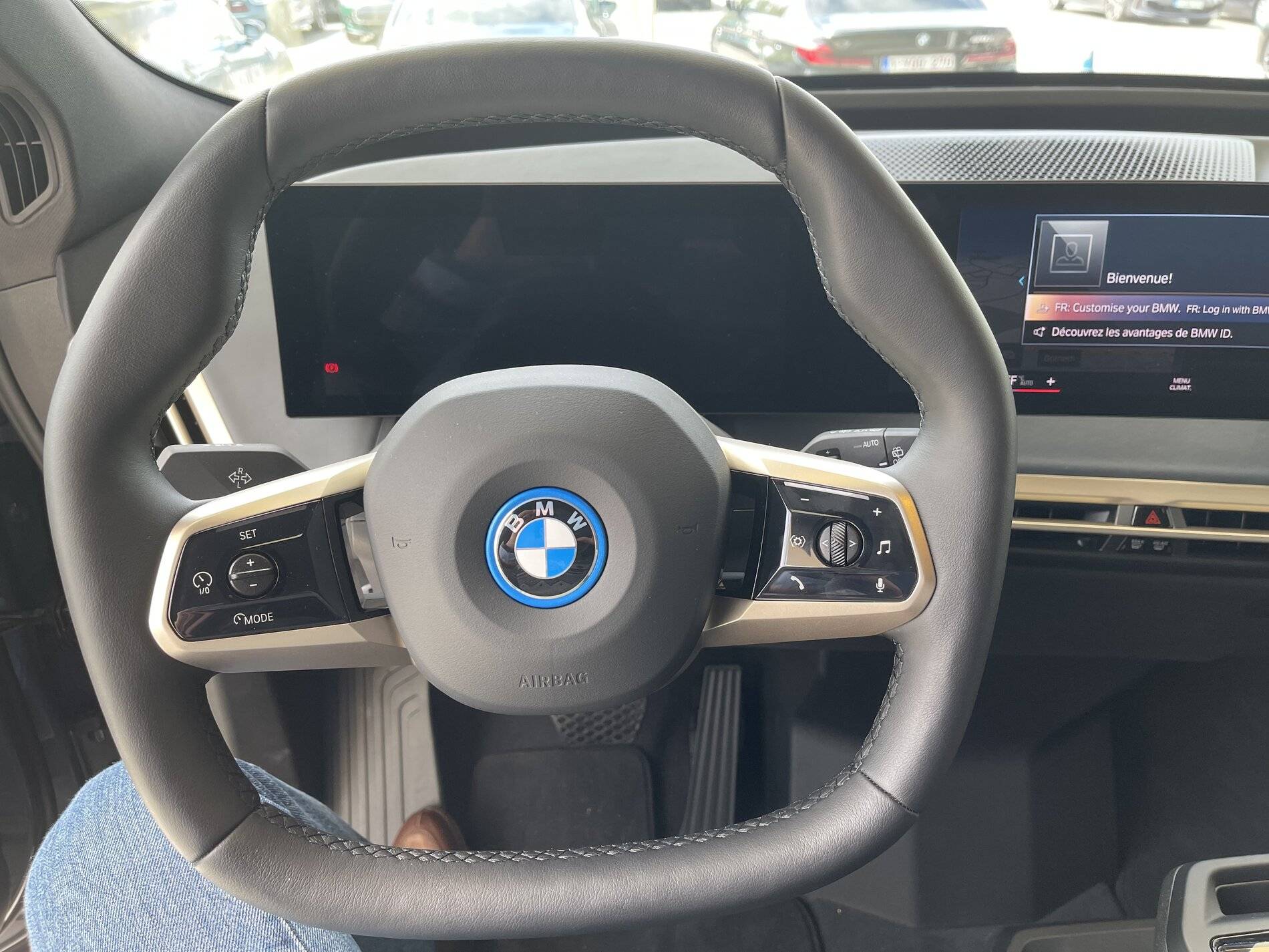 Porsche Cayenne EV BMW i4 and iX in person 7FFB90FC-F59C-4D2B-8085-C52B180D9F63