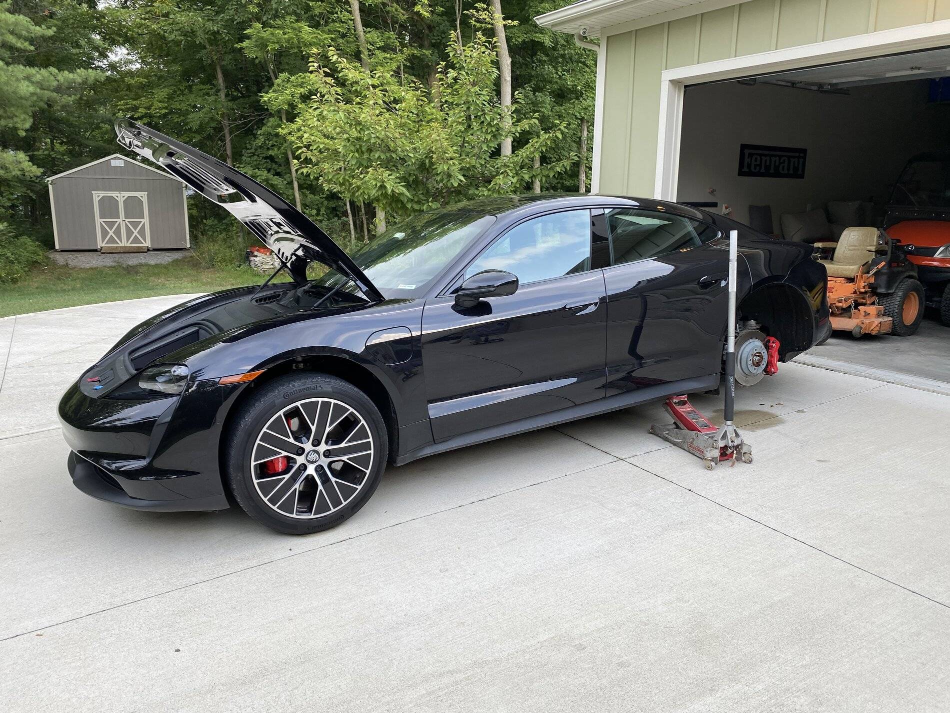 Porsche Cayenne EV Macan loaner: why is the quality so much better? 8E8099C5-7425-4DD5-A4A2-FCCF39E10108