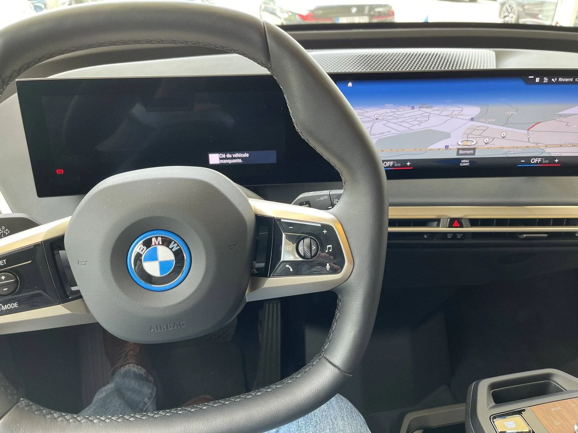 Porsche Cayenne EV BMW i4 and iX in person A1E5F903-8265-4C57-8823-25AB103457C9