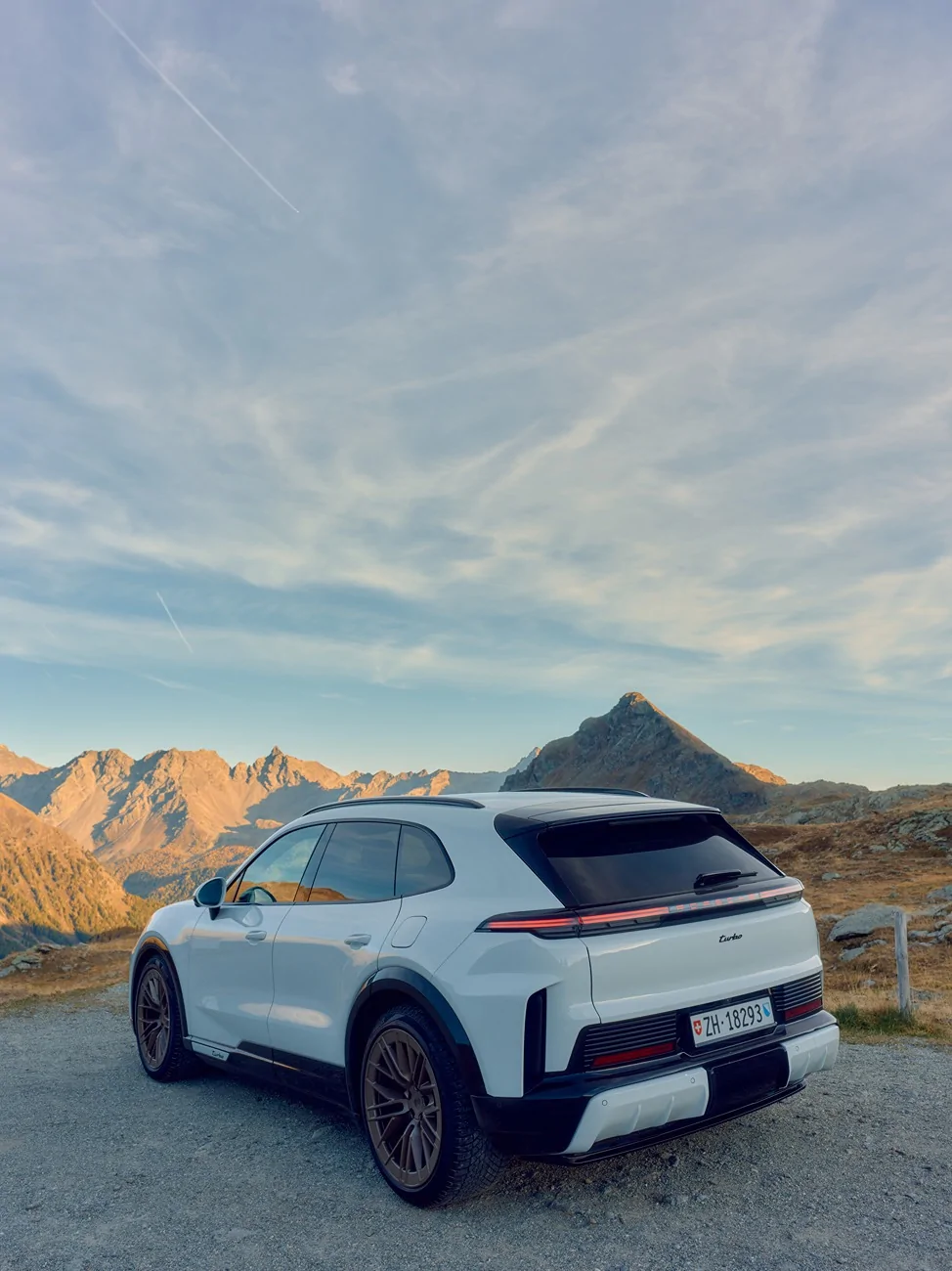 Porsche Cayenne EV Cayenne Turbo EV Switzerland B0000729