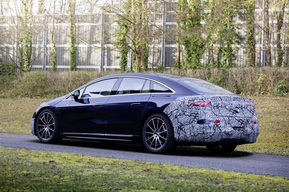Porsche Cayenne EV Production Mercedes EQS with little camo EQS