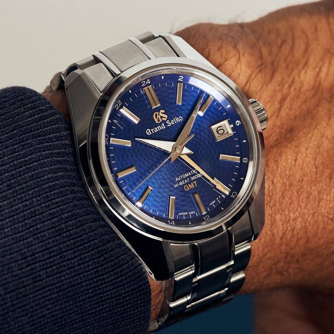 Porsche Cayenne EV Watch collectors - let's talk watches here! grandseikoclub_1655315701707