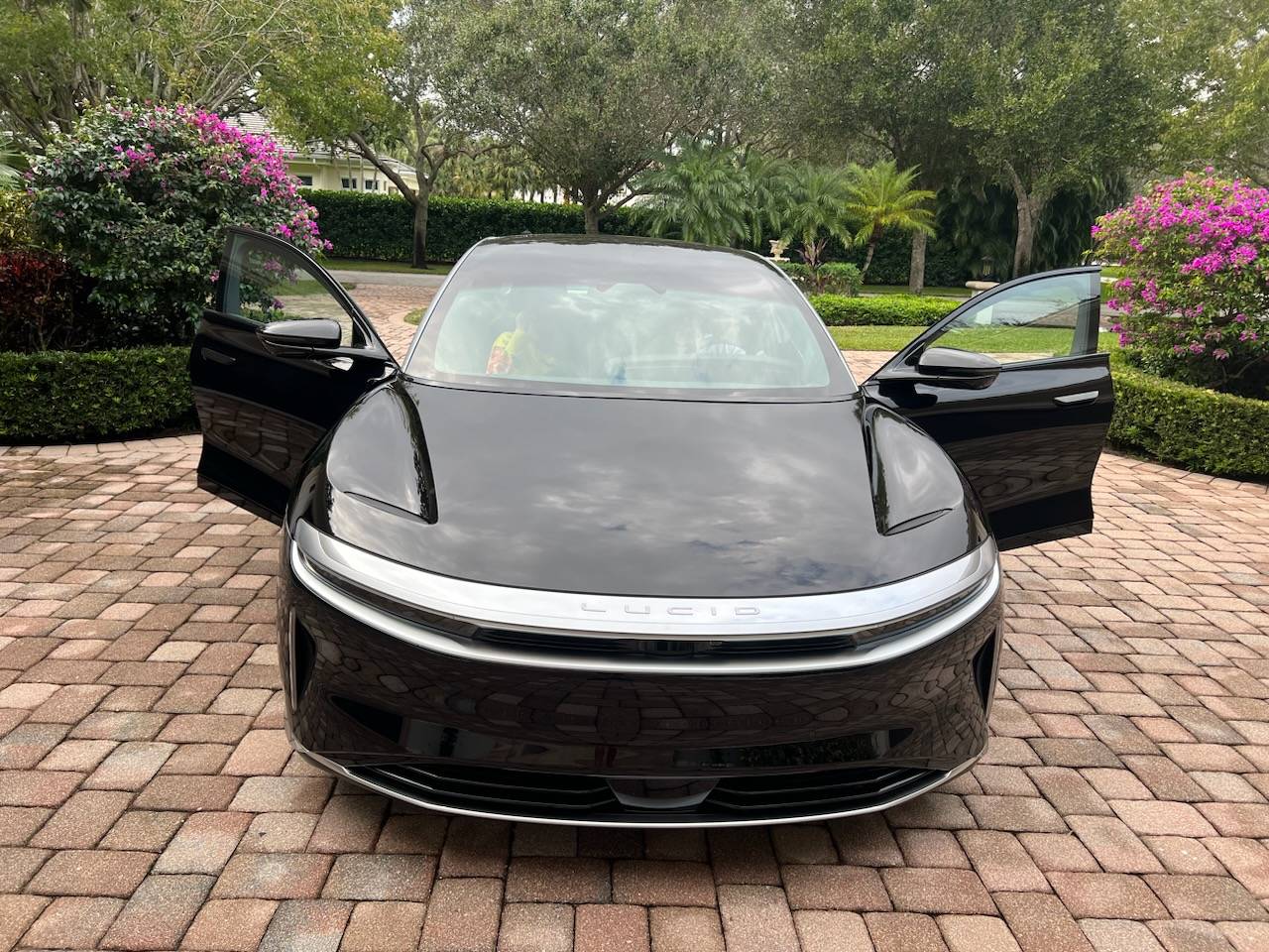 Porsche Cayenne EV Spent some time w/ Lucid Air this morning… impressions IMG_20221217_161756