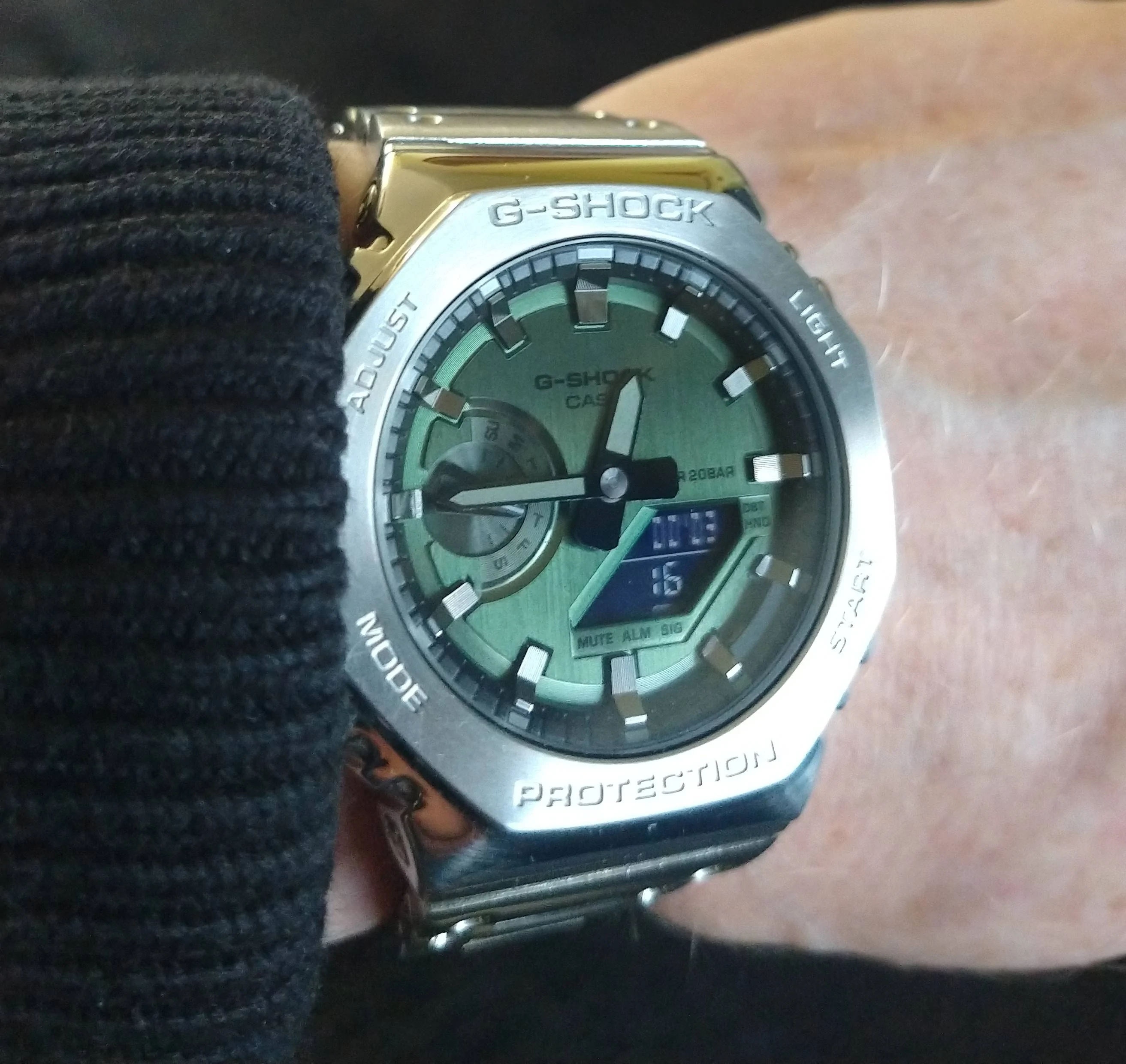 Porsche Cayenne EV Watch collectors - let's talk watches here! IMG_20230119_124419771