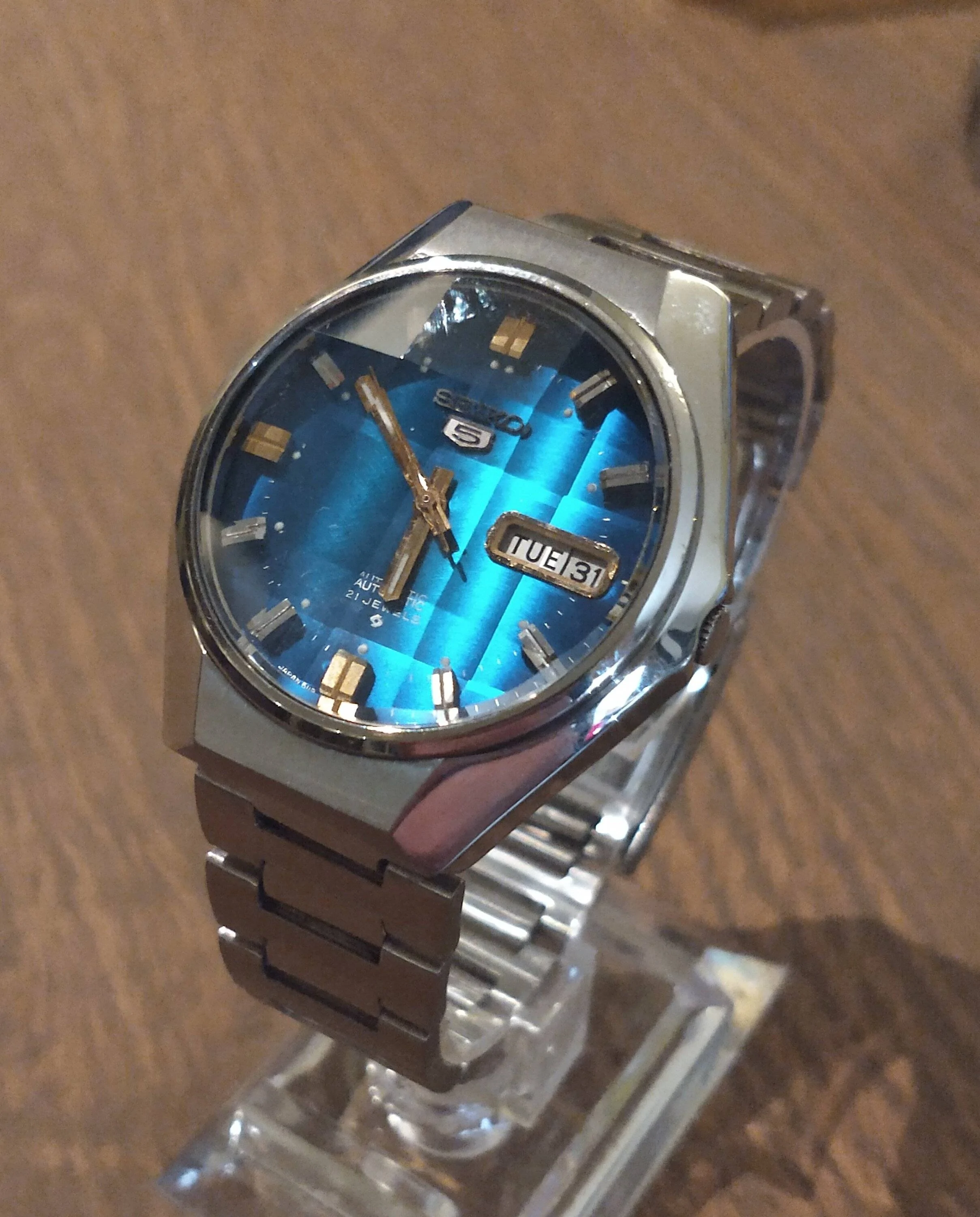 Porsche Cayenne EV Watch collectors - let's talk watches here! IMG_20230131_175328221