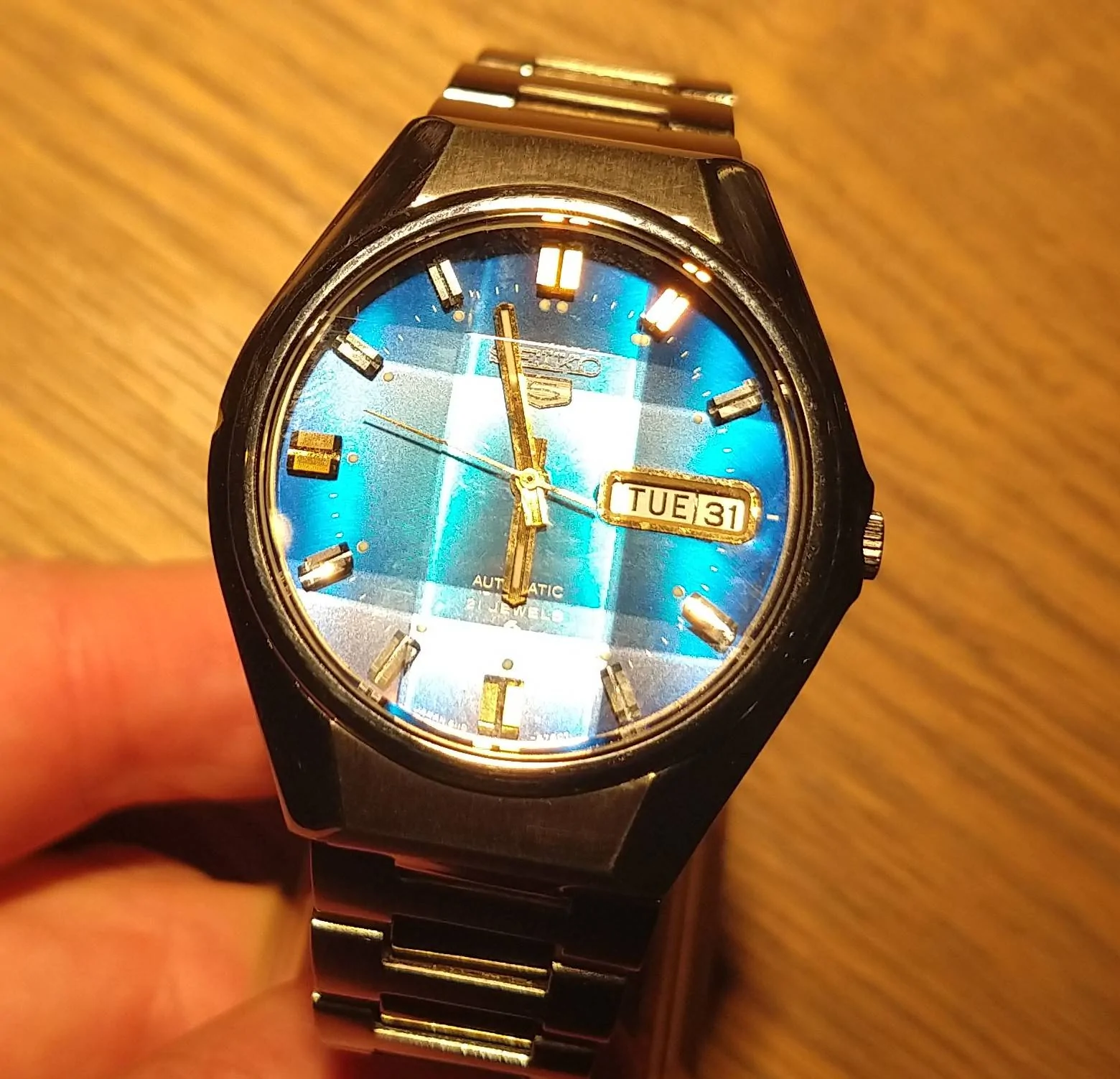 Porsche Cayenne EV Watch collectors - let's talk watches here! IMG_20230131_175446560