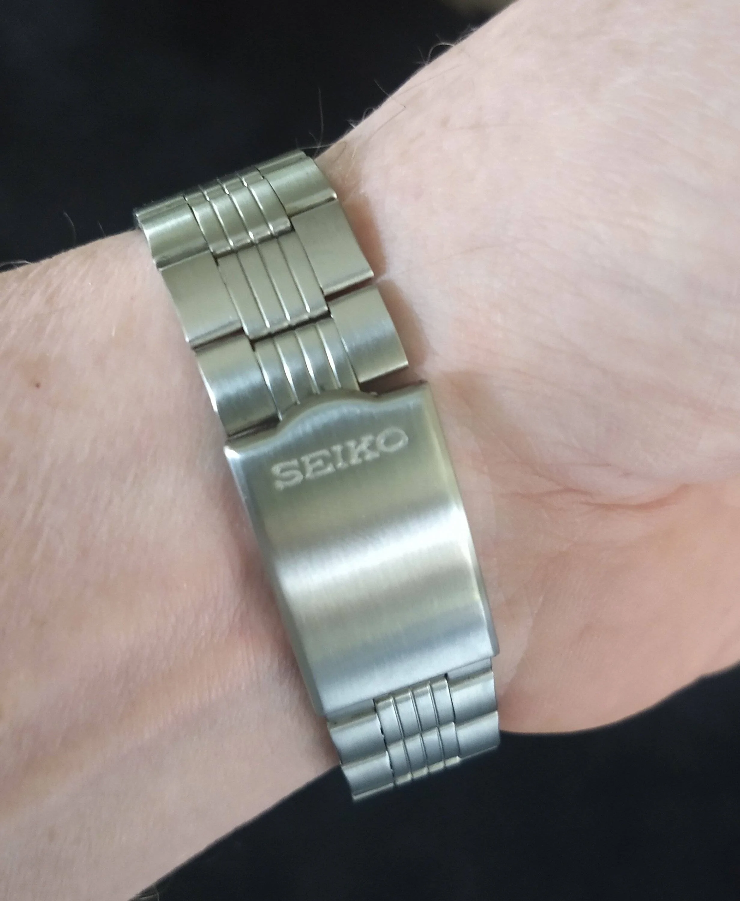 Porsche Cayenne EV Watch collectors - let's talk watches here! IMG_20230204_095515205
