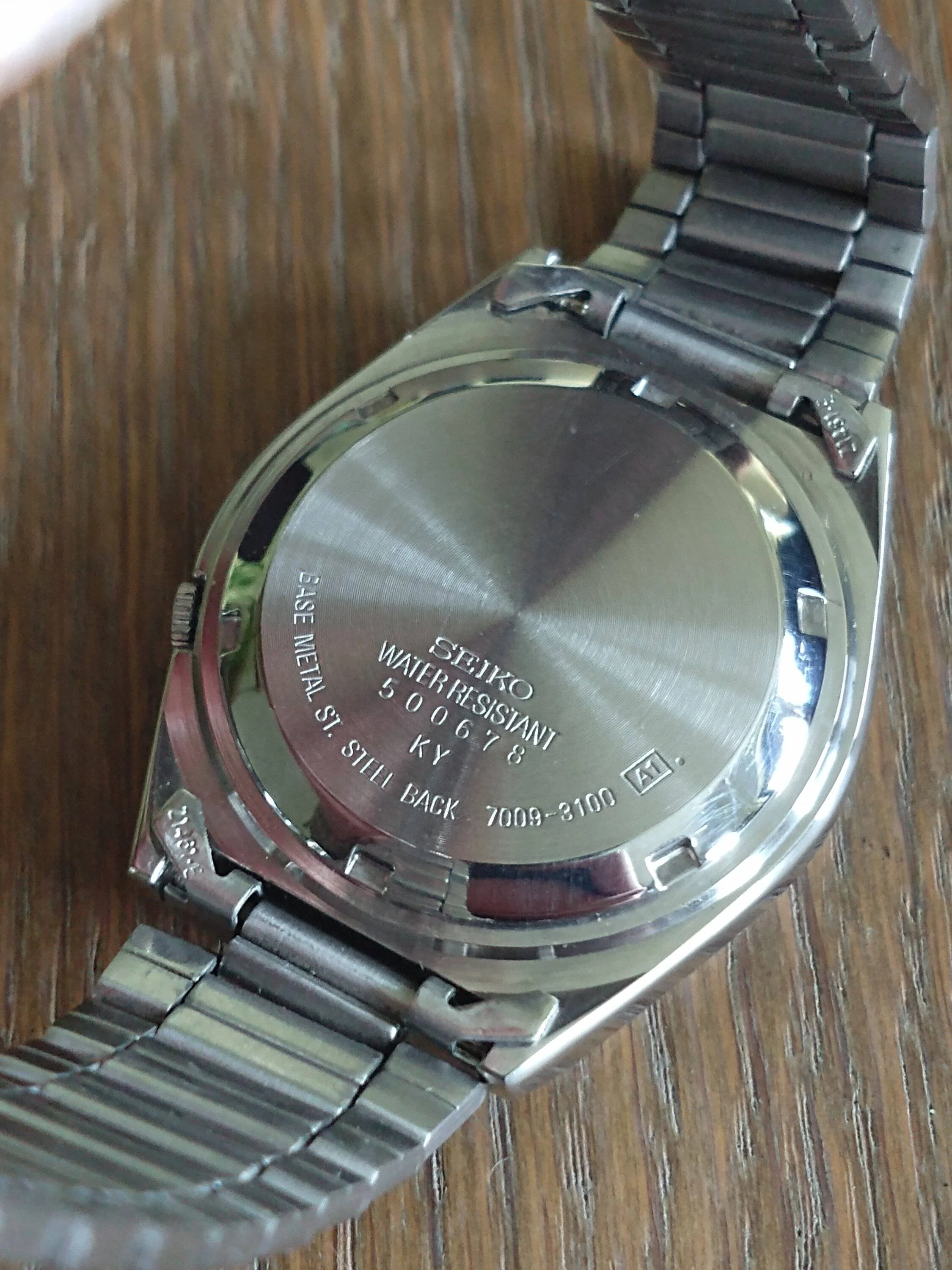 Porsche Cayenne EV Watch collectors - let's talk watches here! IMG_20230222_152419996