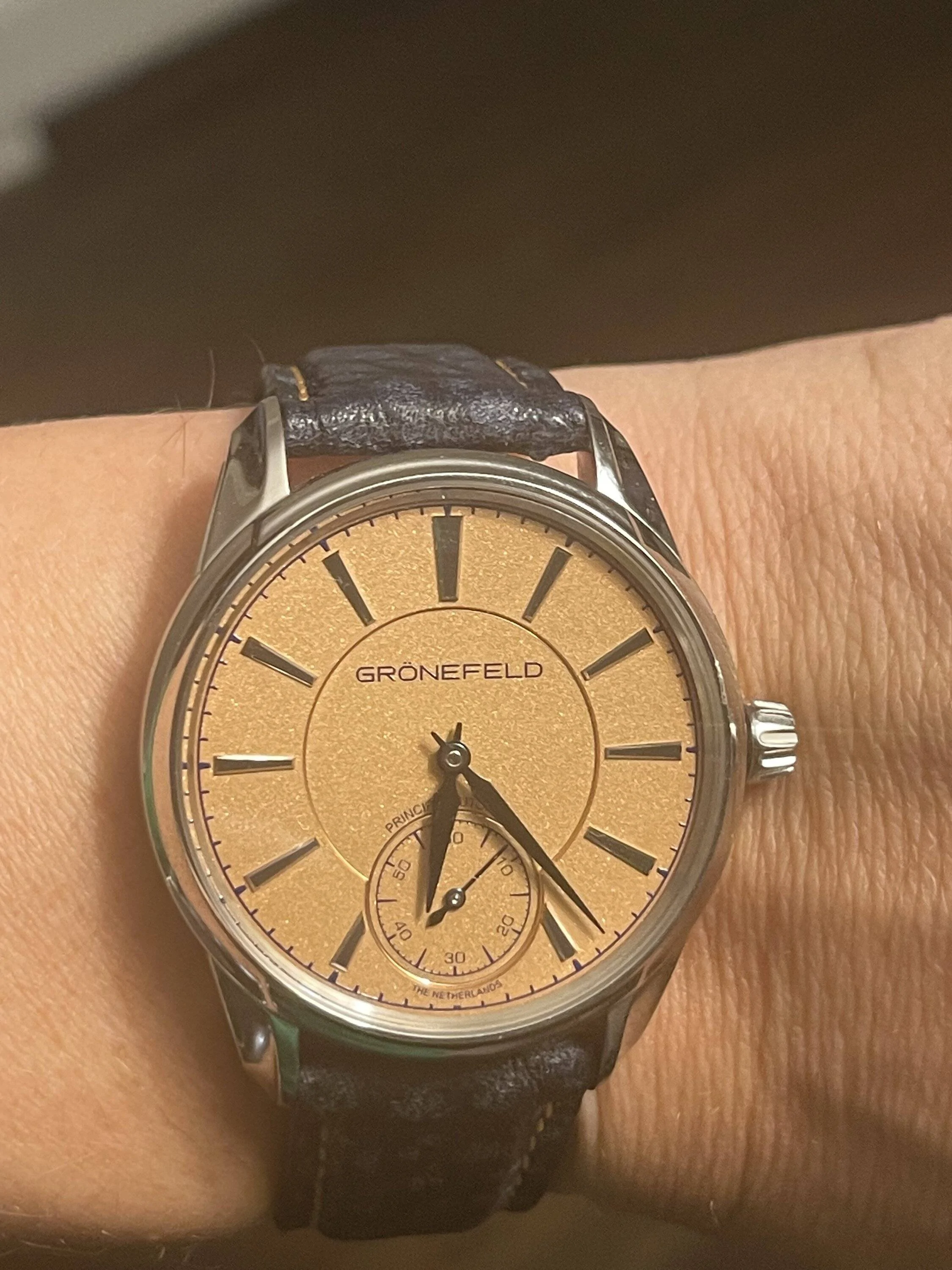 Porsche Cayenne EV Watch collectors - let's talk watches here! IMG_2871