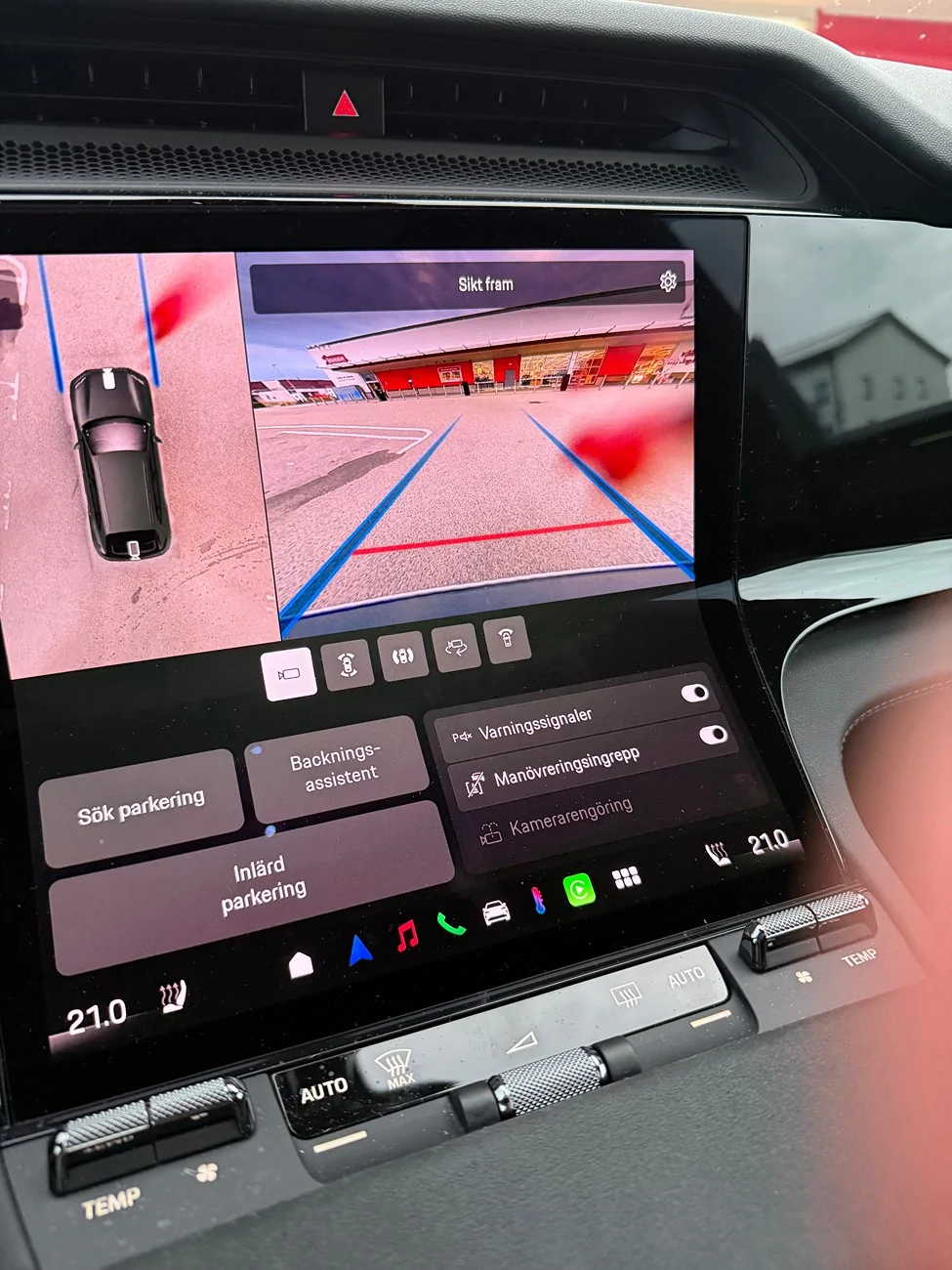 Porsche Cayenne EV Red dot on camera an issue? IMG_3021