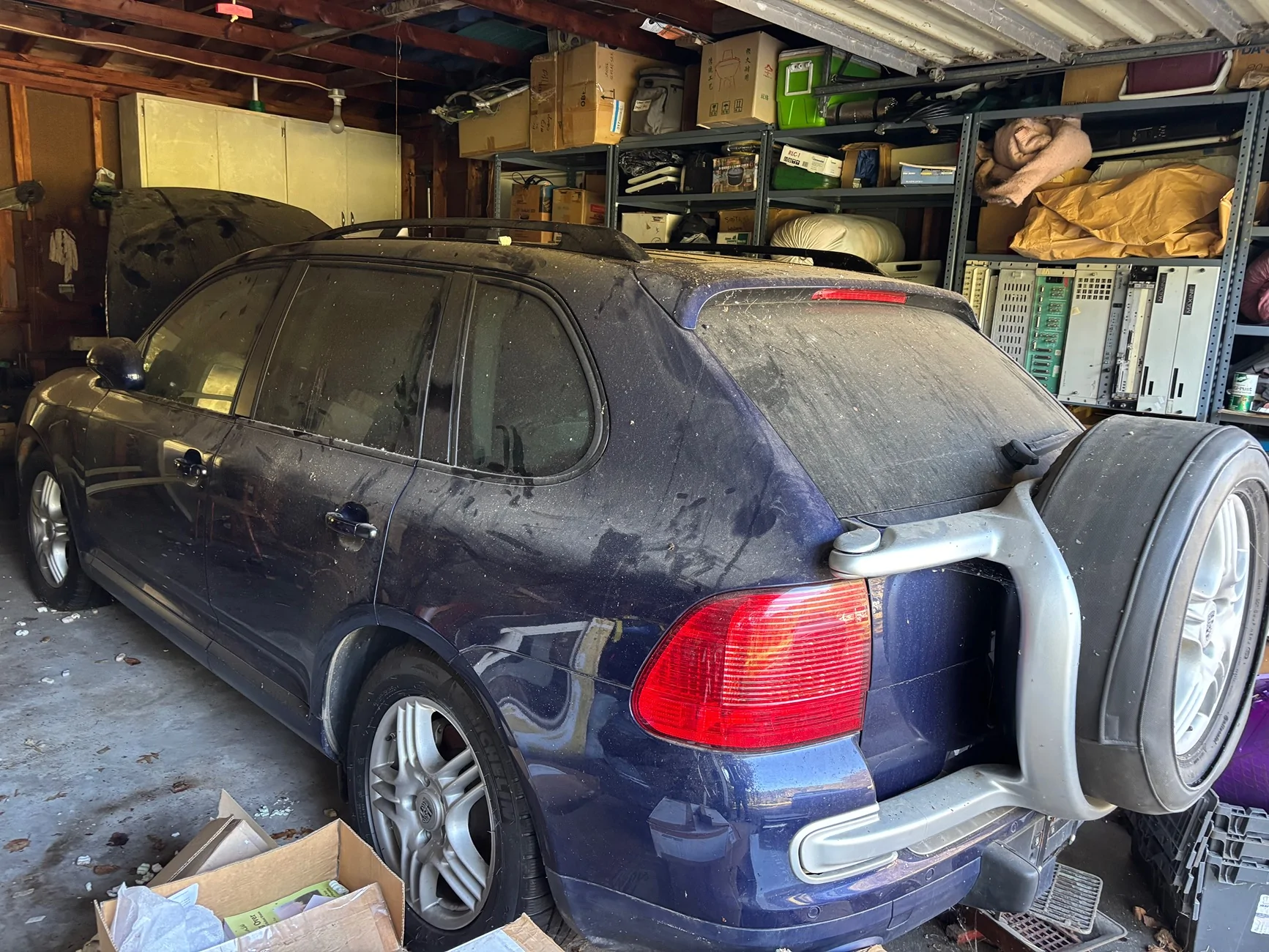 Porsche Cayenne EV 2005 Cayenne S automatic with factory rear mounted tire barn find IMG_3561