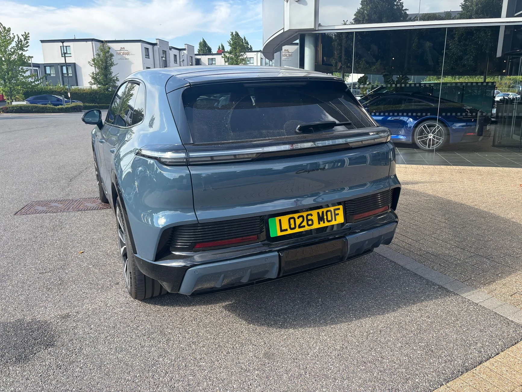 Porsche Cayenne EV Test drive SUV base model - Indecision! IMG_3782
