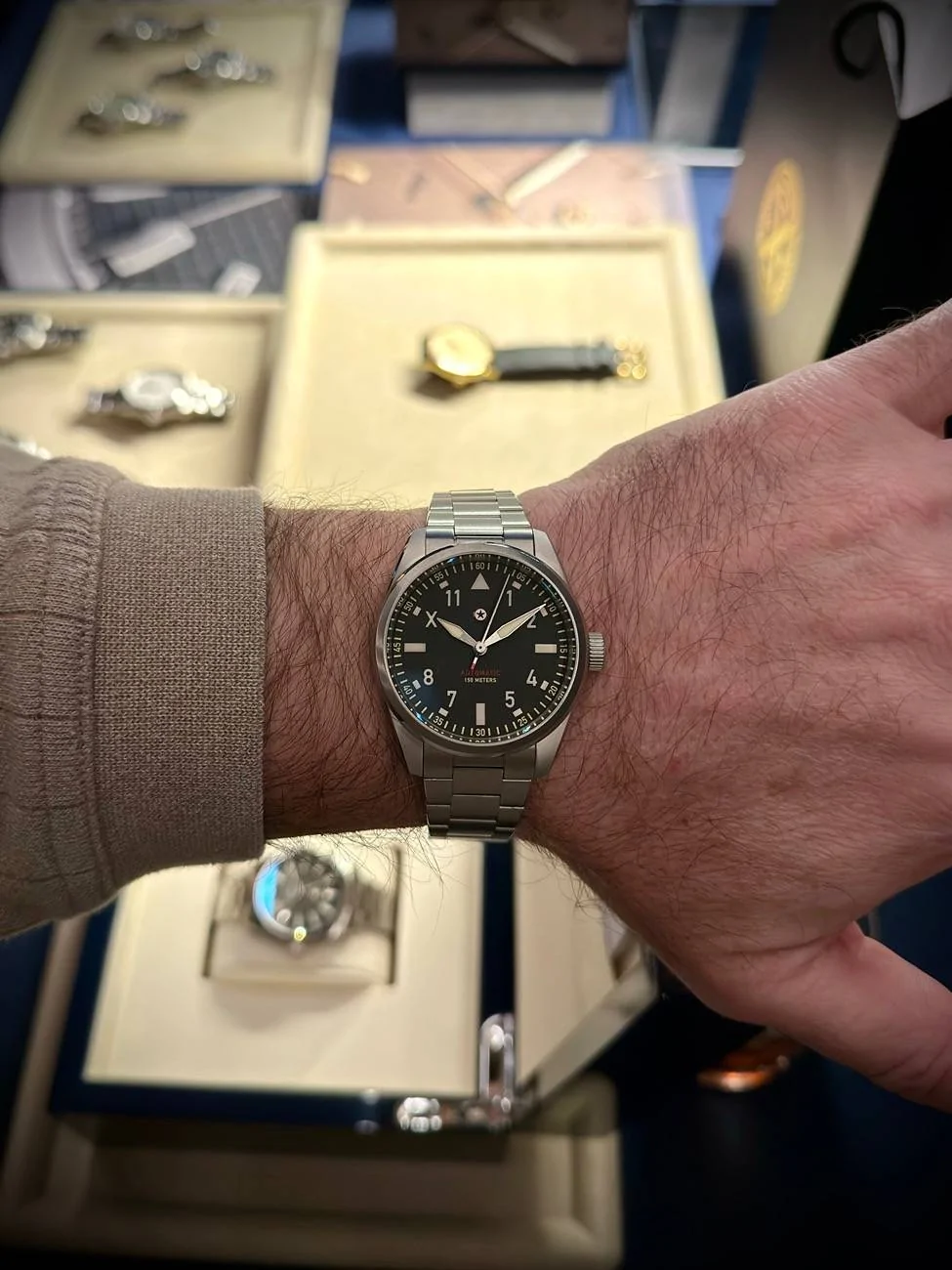 Porsche Cayenne EV Watch collectors - let's talk watches here! IMG_5126