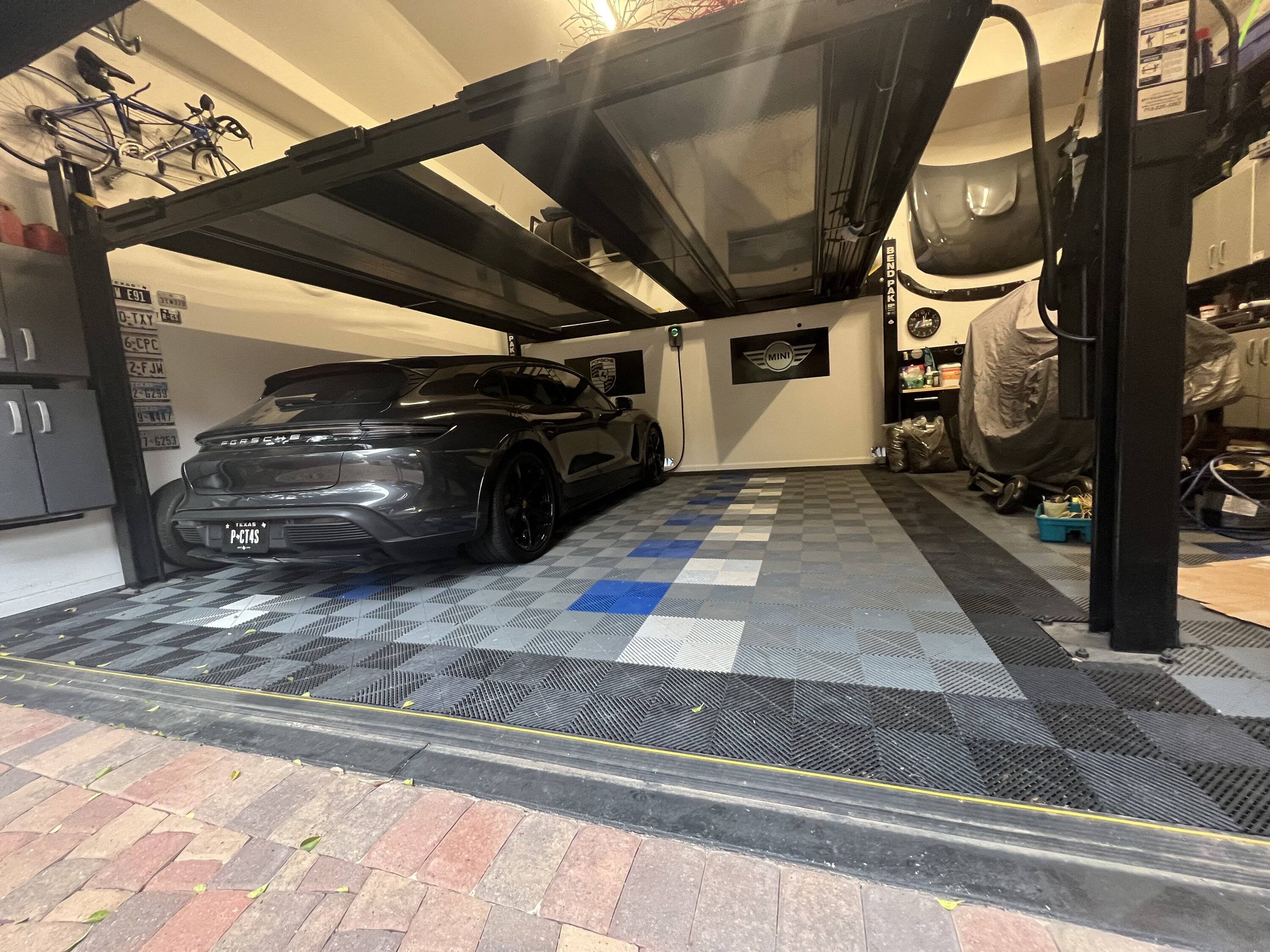 Porsche Cayenne EV Garage Car Lift IMG_5432