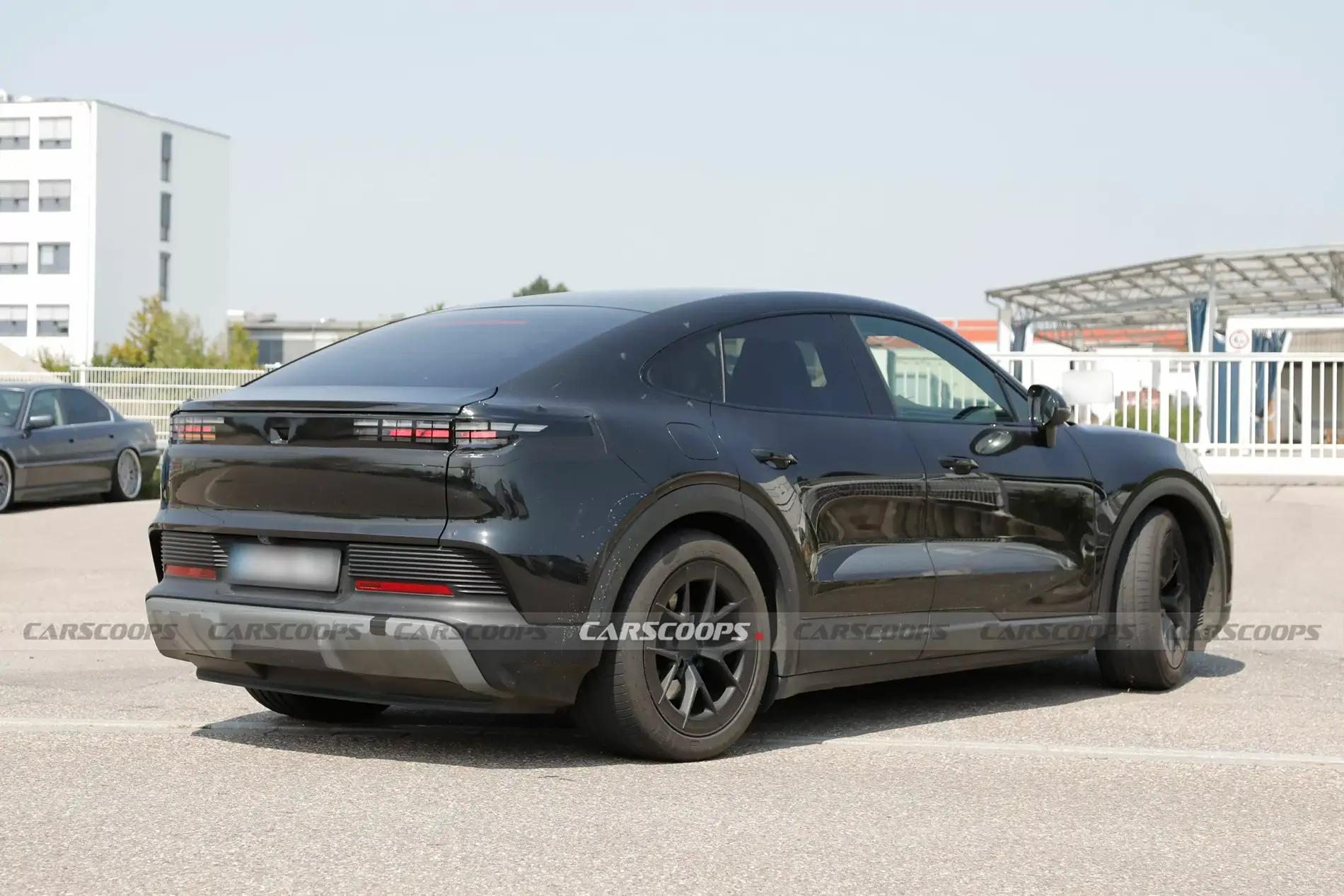 Porsche Cayenne EV Configurator available for 2026 Cayenne Electric EV - post your build! IMG_7773