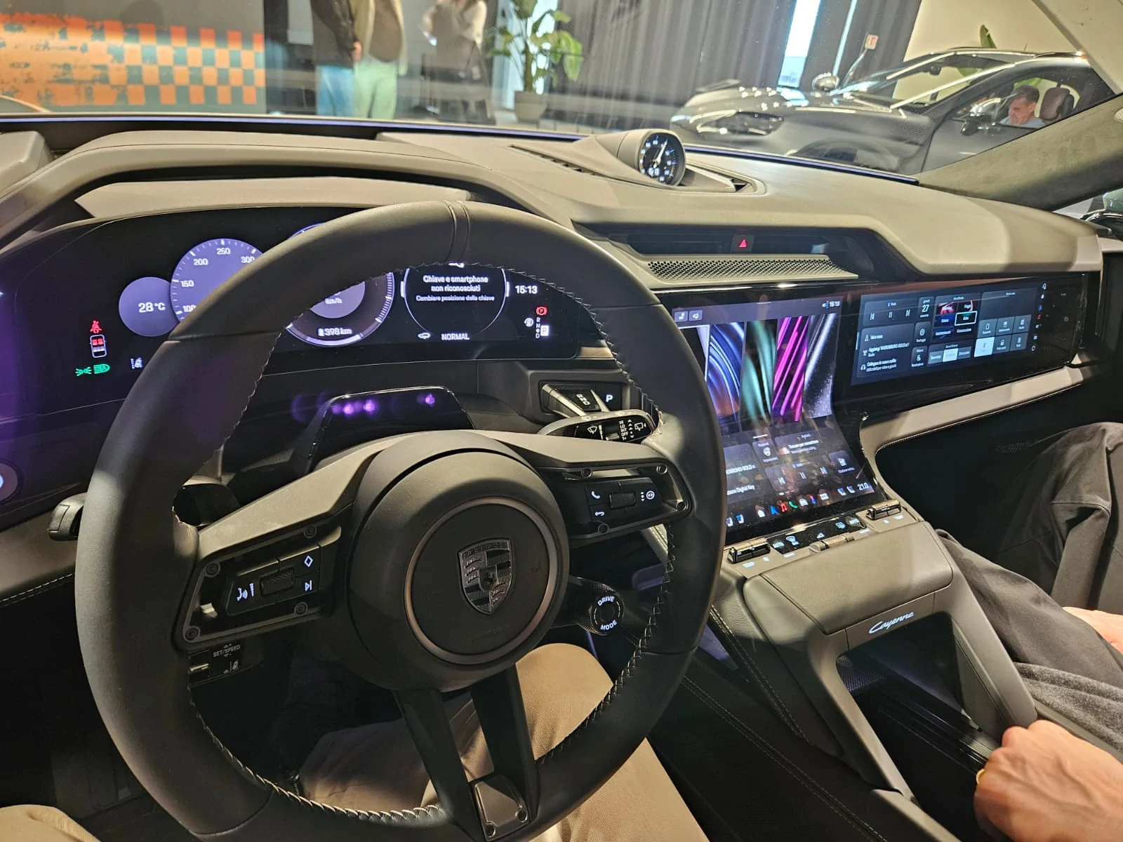 Porsche Cayenne EV Cayenne preview at the Franciacorta Experience Center Italia racetrack Immagine WhatsApp 2025-11-27 ore 15.59.36_8fe0ac55