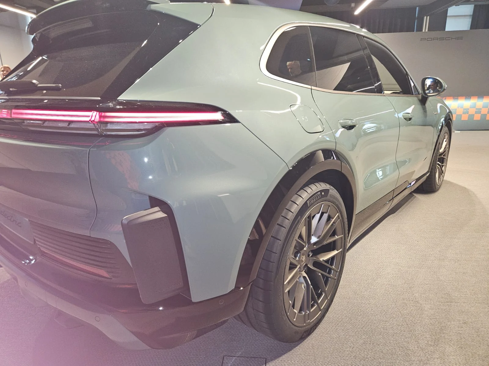 Porsche Cayenne EV Cayenne preview at the Franciacorta Experience Center Italia racetrack Immagine WhatsApp 2025-11-27 ore 15.59.36_93c0972d