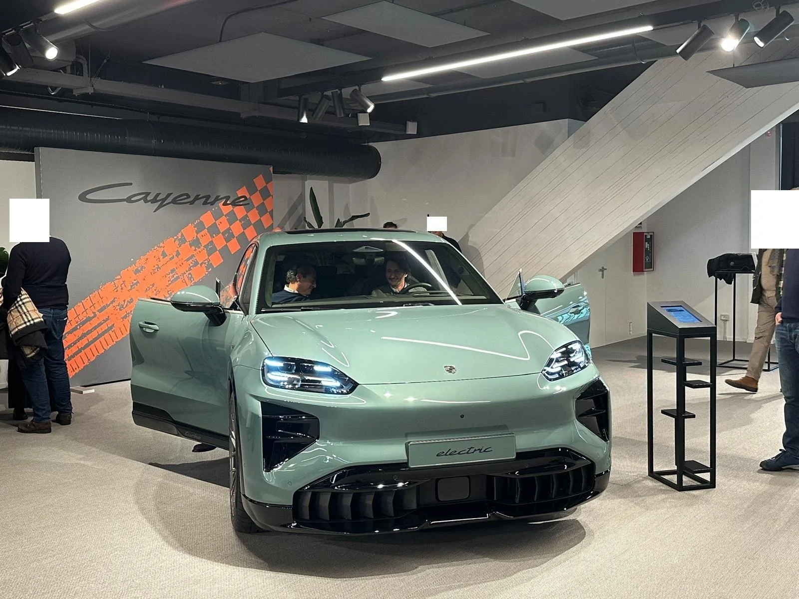 Porsche Cayenne EV Cayenne preview at the Franciacorta Experience Center Italia racetrack Immagine WhatsApp 2025-11-27 ore 16.22.36_f8c2b01a