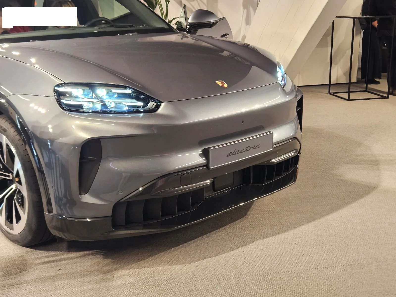 Porsche Cayenne EV Cayenne preview at the Franciacorta Experience Center Italia racetrack Immagine WhatsApp 2025-11-28 ore 11.43.32_1969489a