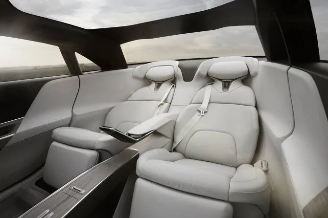 Porsche Cayenne EV Lucid Air Lucid-Air-executive-rear-seats
