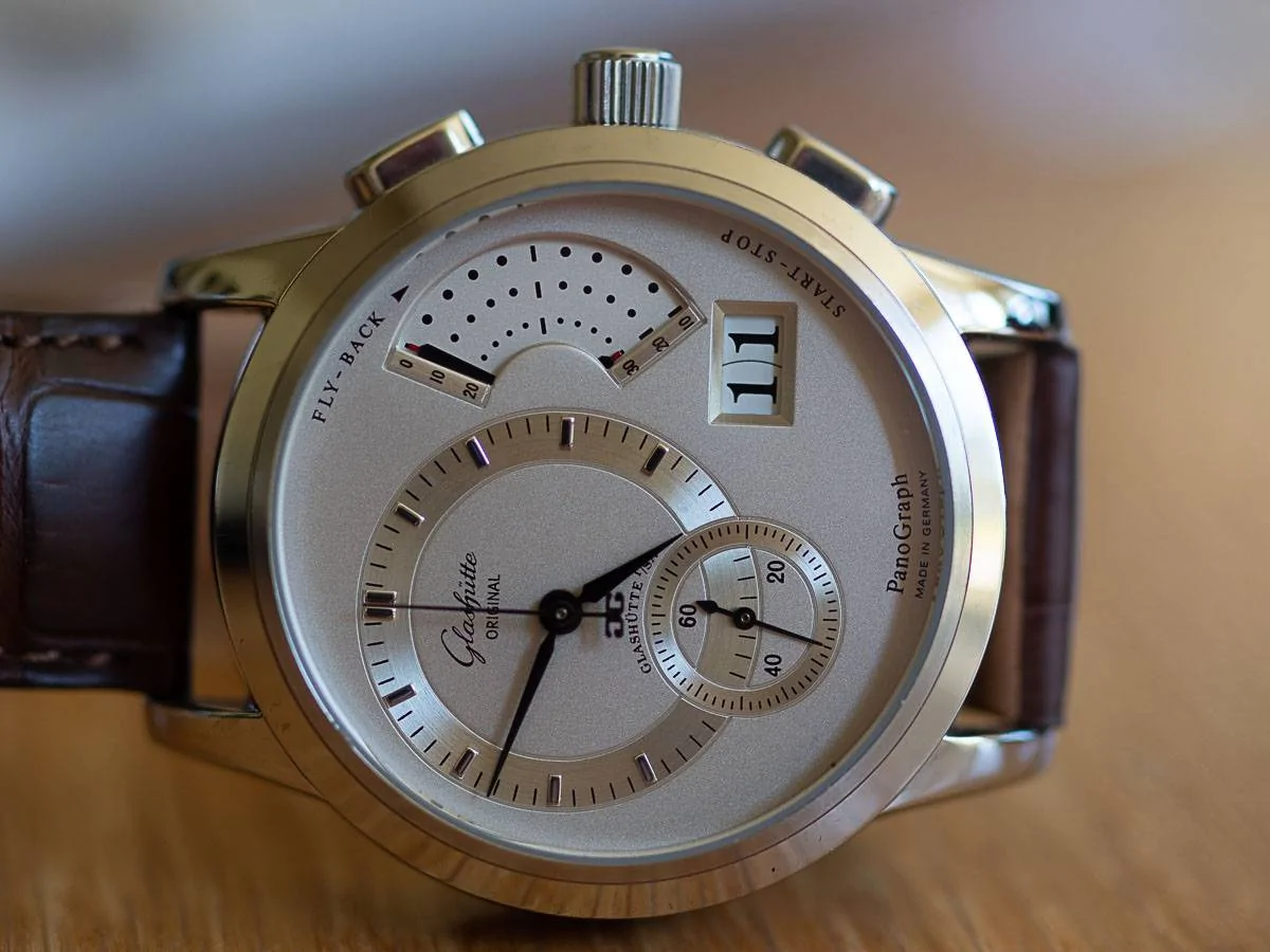 Porsche Cayenne EV Watch collectors - let's talk watches here! P5310028