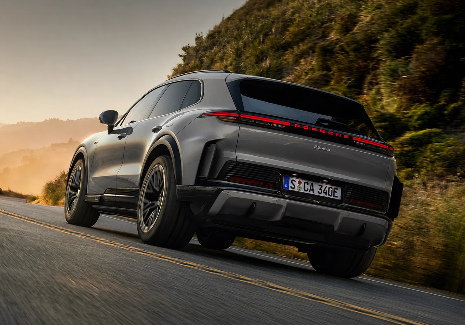 Photo Porsche Cayenne Turbo Gris Vanadium Version 3.webp