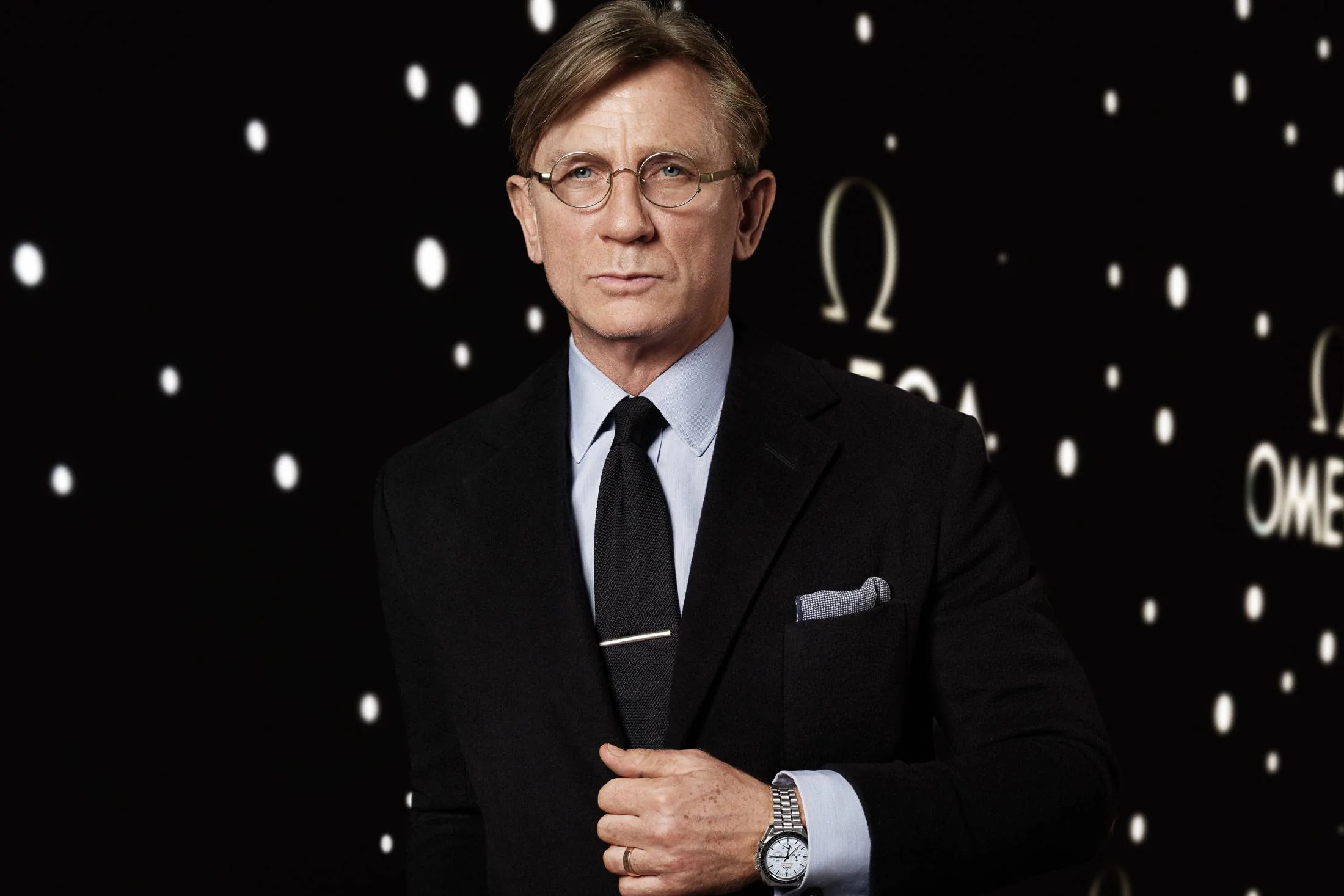 Porsche Cayenne EV Watch collectors - let's talk watches here! PlanetOMEGA_DanielCraig-2
