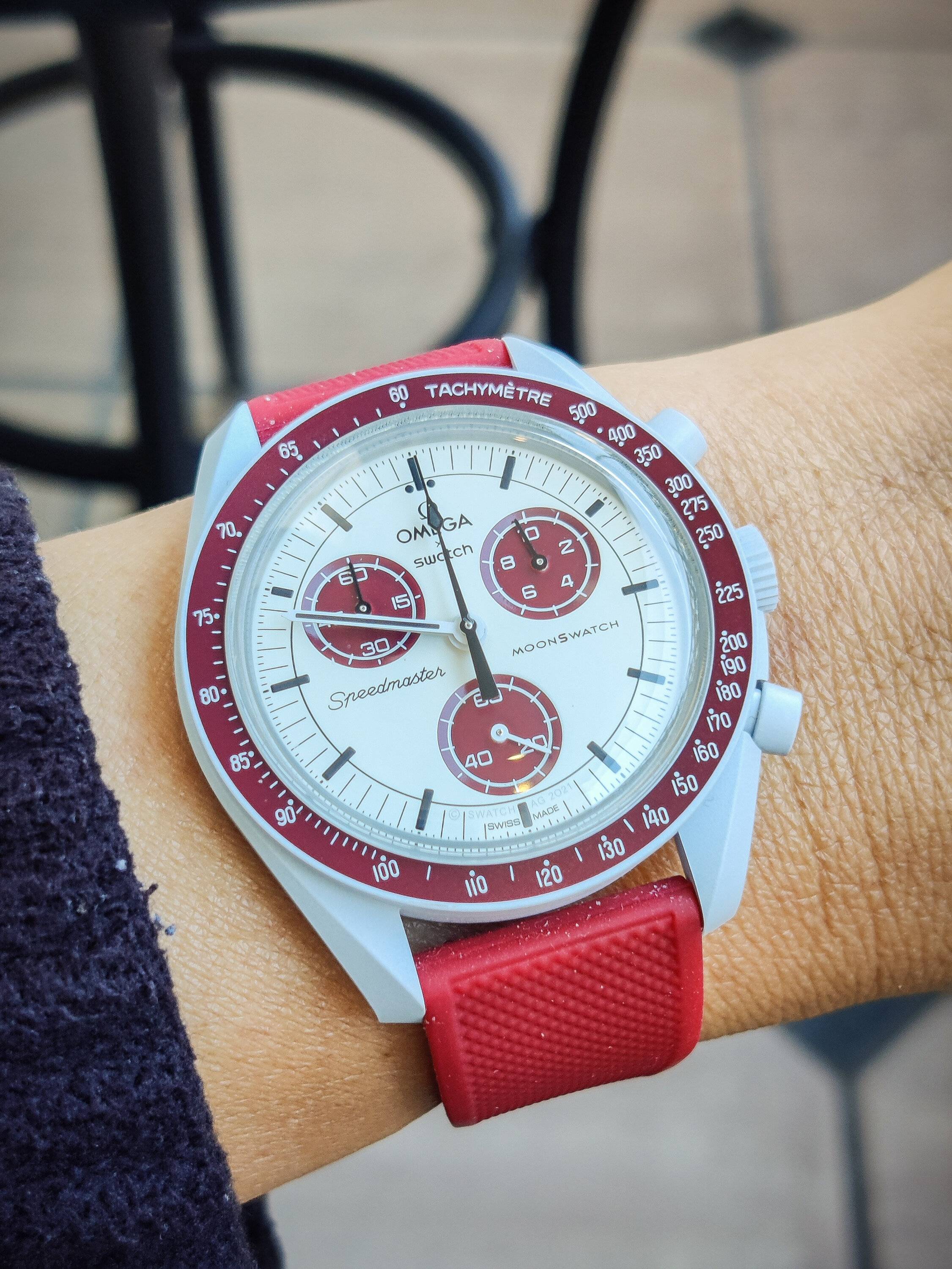 Porsche Cayenne EV Watch collectors - let's talk watches here! PSX_20221115_094958