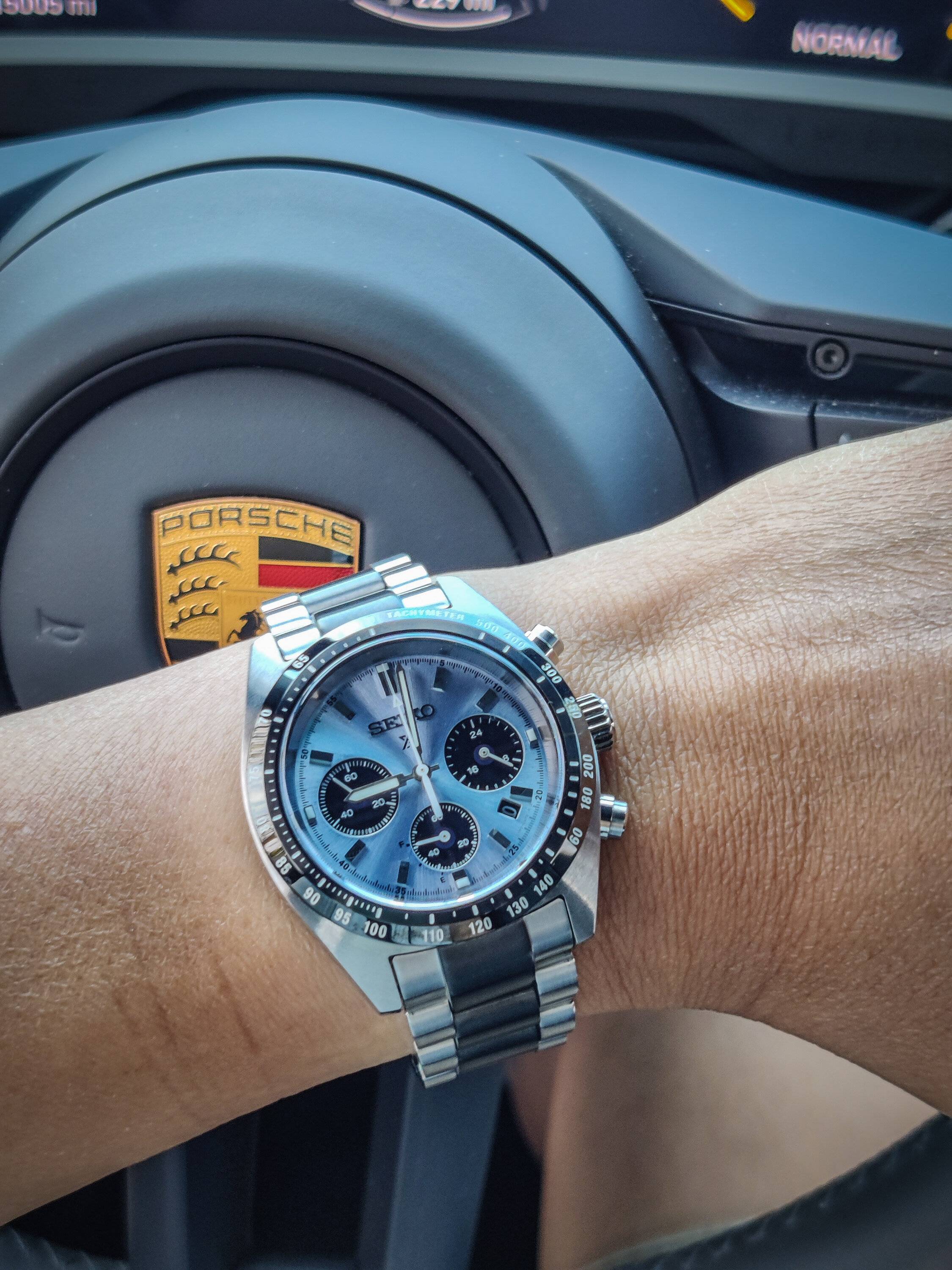 Porsche Cayenne EV Watch collectors - let's talk watches here! PSX_20230809_092222