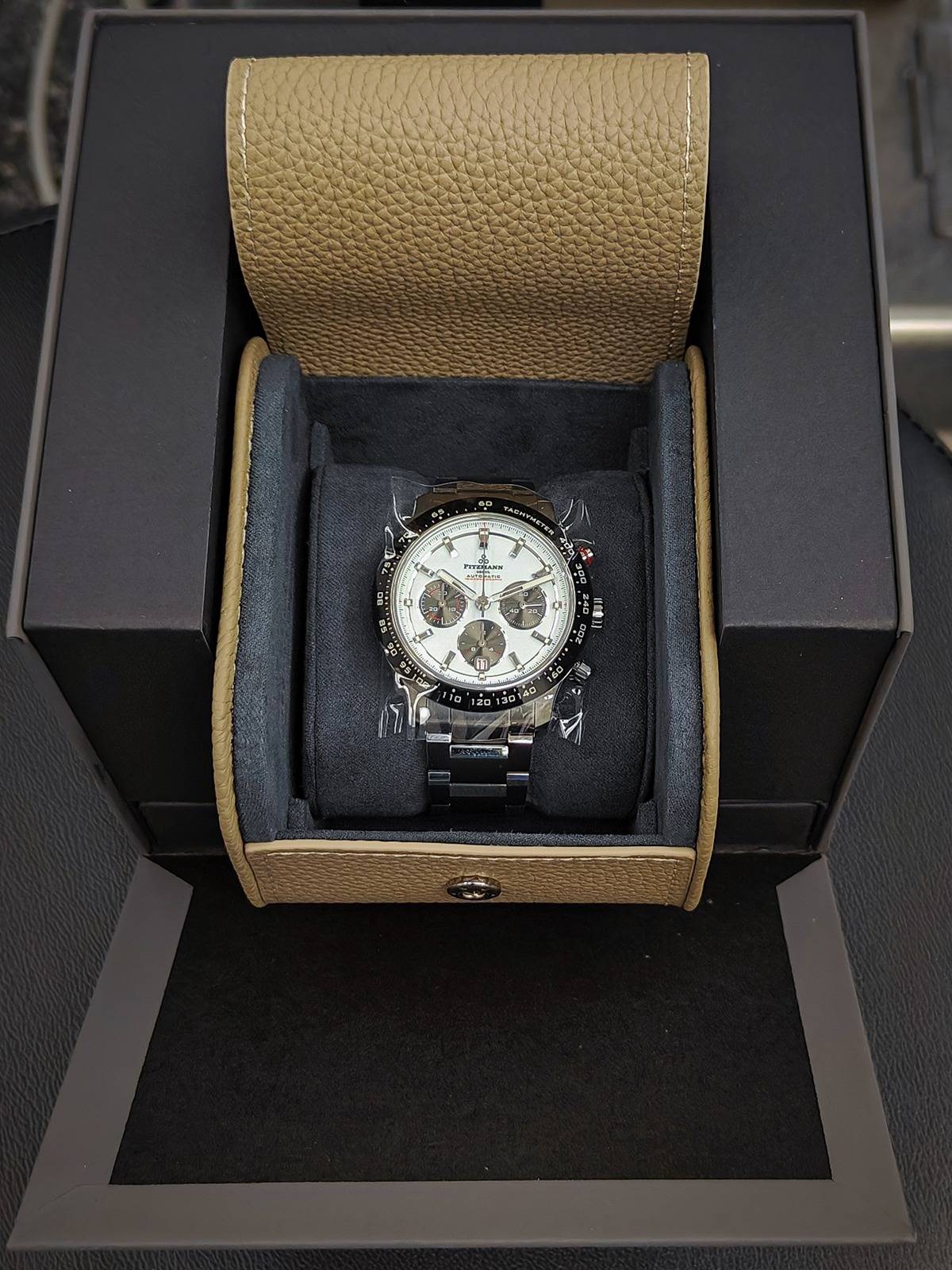Porsche Cayenne EV Watch collectors - let's talk watches here! PSX_20240313_111813