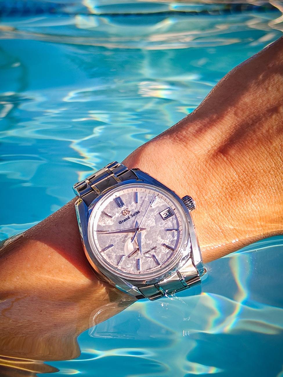 Porsche Cayenne EV Watch collectors - let's talk watches here! PSX_20240630_190947