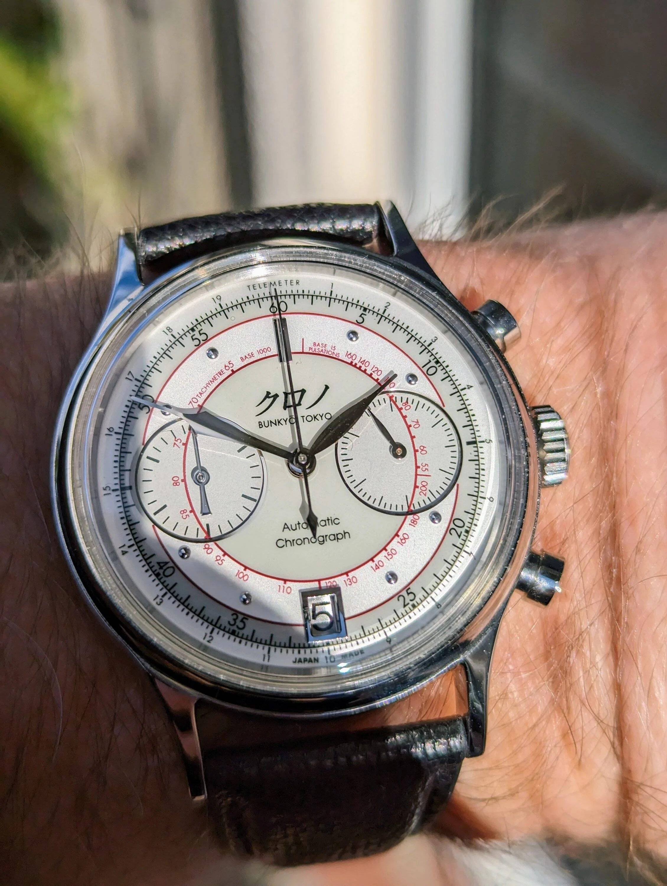 Porsche Cayenne EV Watch collectors - let's talk watches here! PXL_20221205_214955371