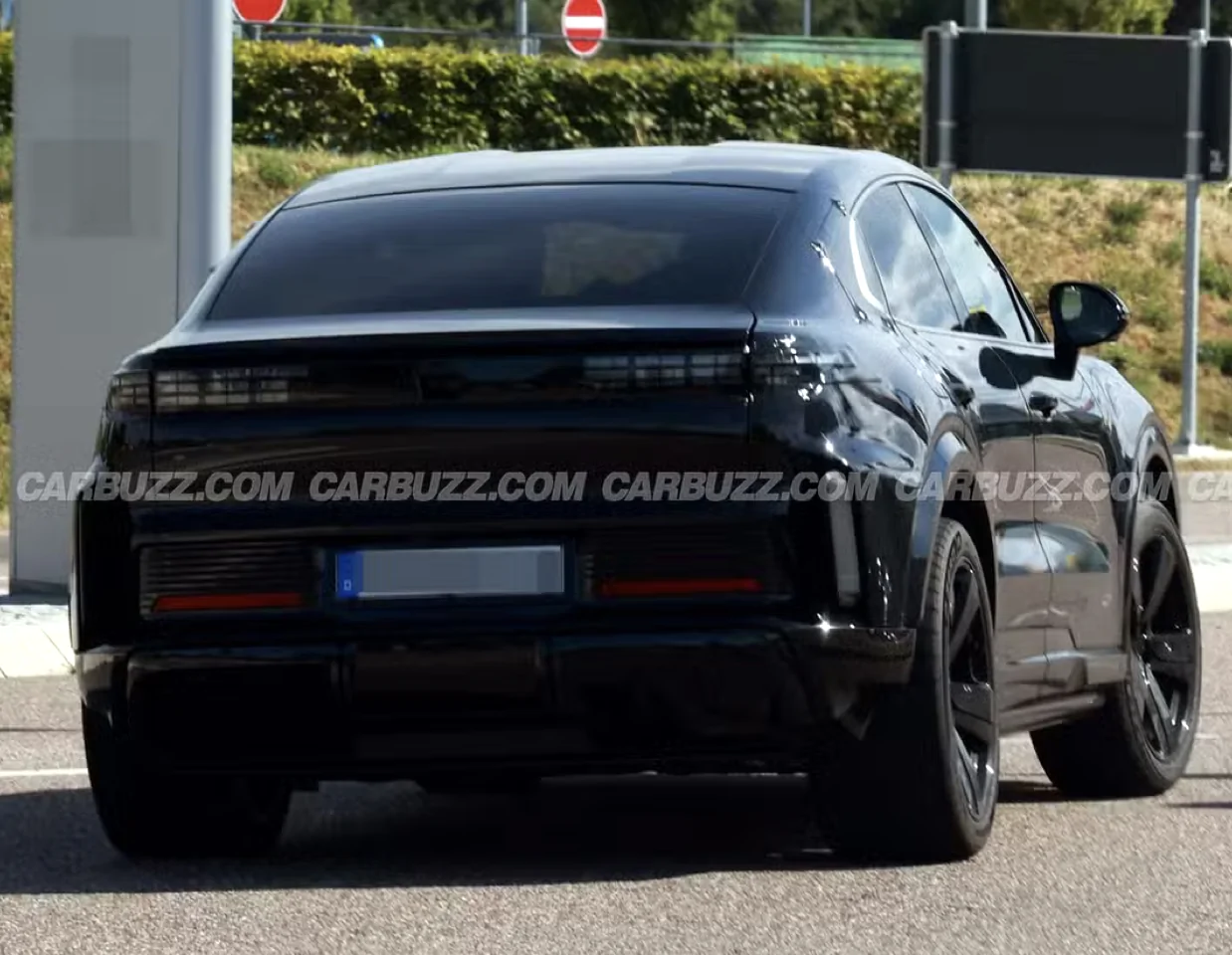 Porsche Cayenne EV New RemoveBeforeRace Cayenne EV Video Screenshot 2026-01-02 at 15.41.11