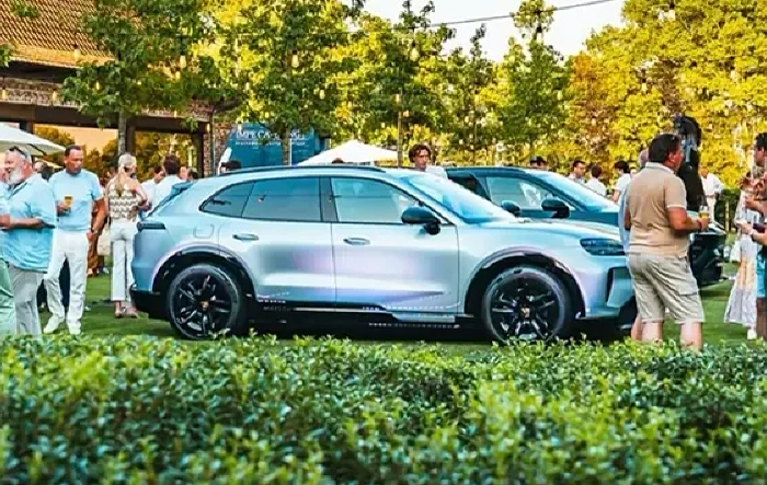 Porsche Belgium organized a series of exclusive launch events for the new electric Porsche Cayenne Coupé Electric in June 2026.