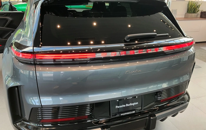 My first time in a Cayenne EV today, and comparison to Taycan/Macan