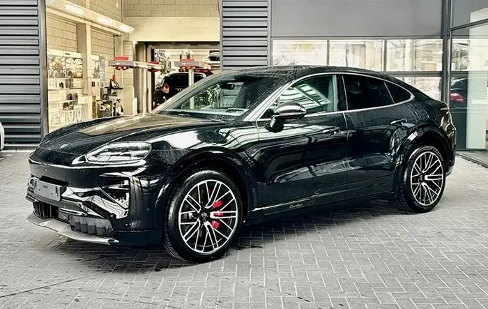 My Cayenne Coupe EV delivery in Belgium (photos added)!